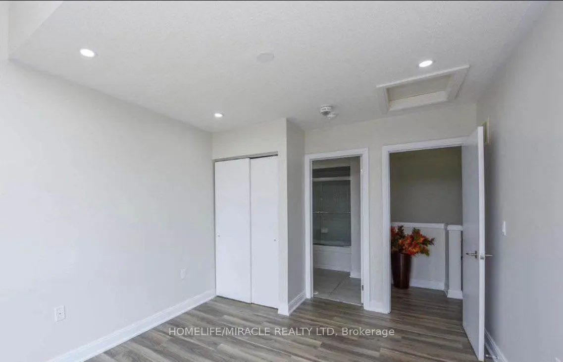 100 Dufay Road, #40