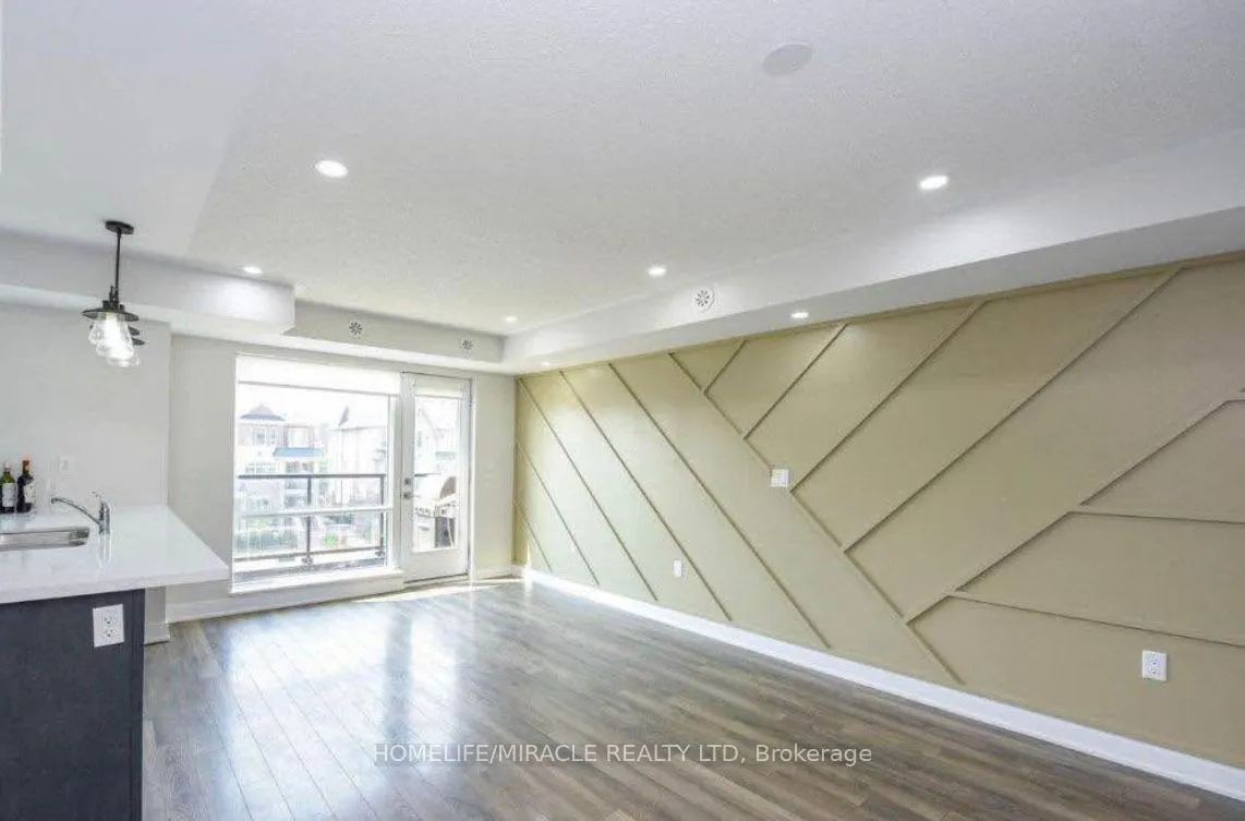 100 Dufay Road, #40