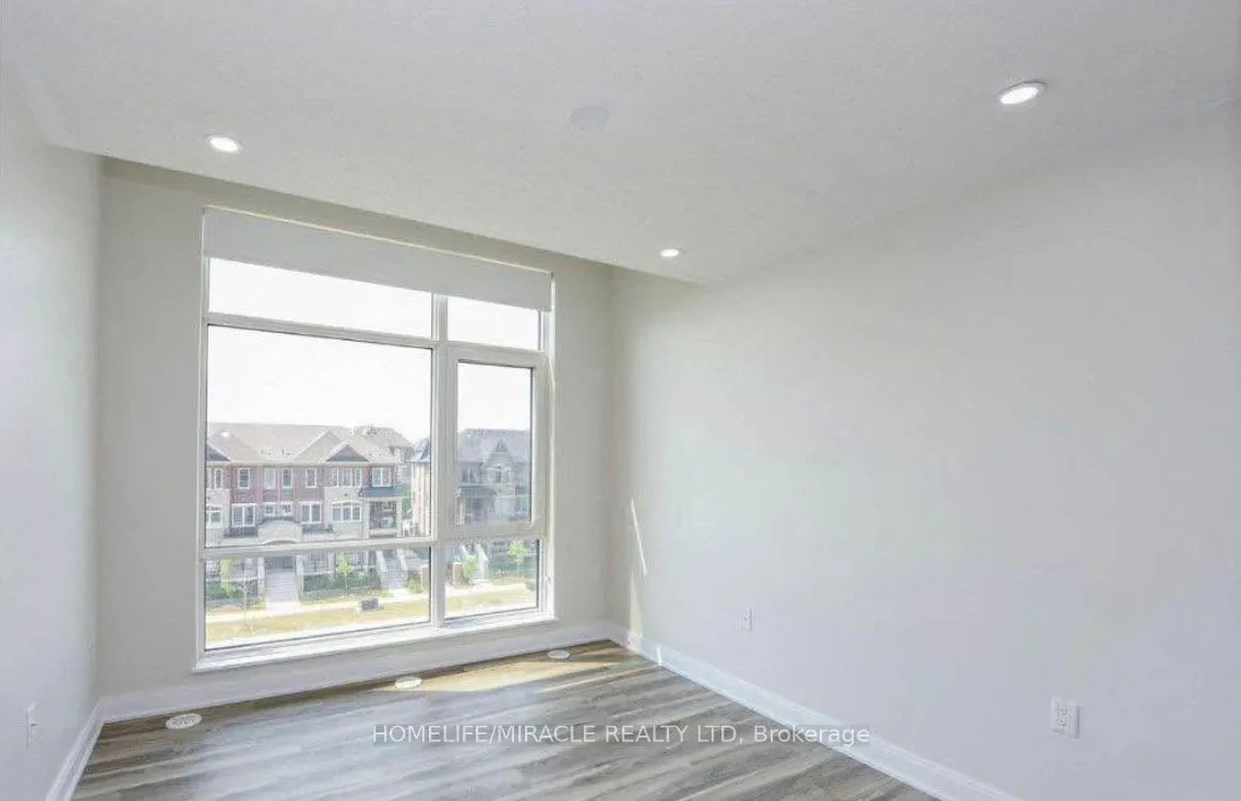 100 Dufay Road, #40