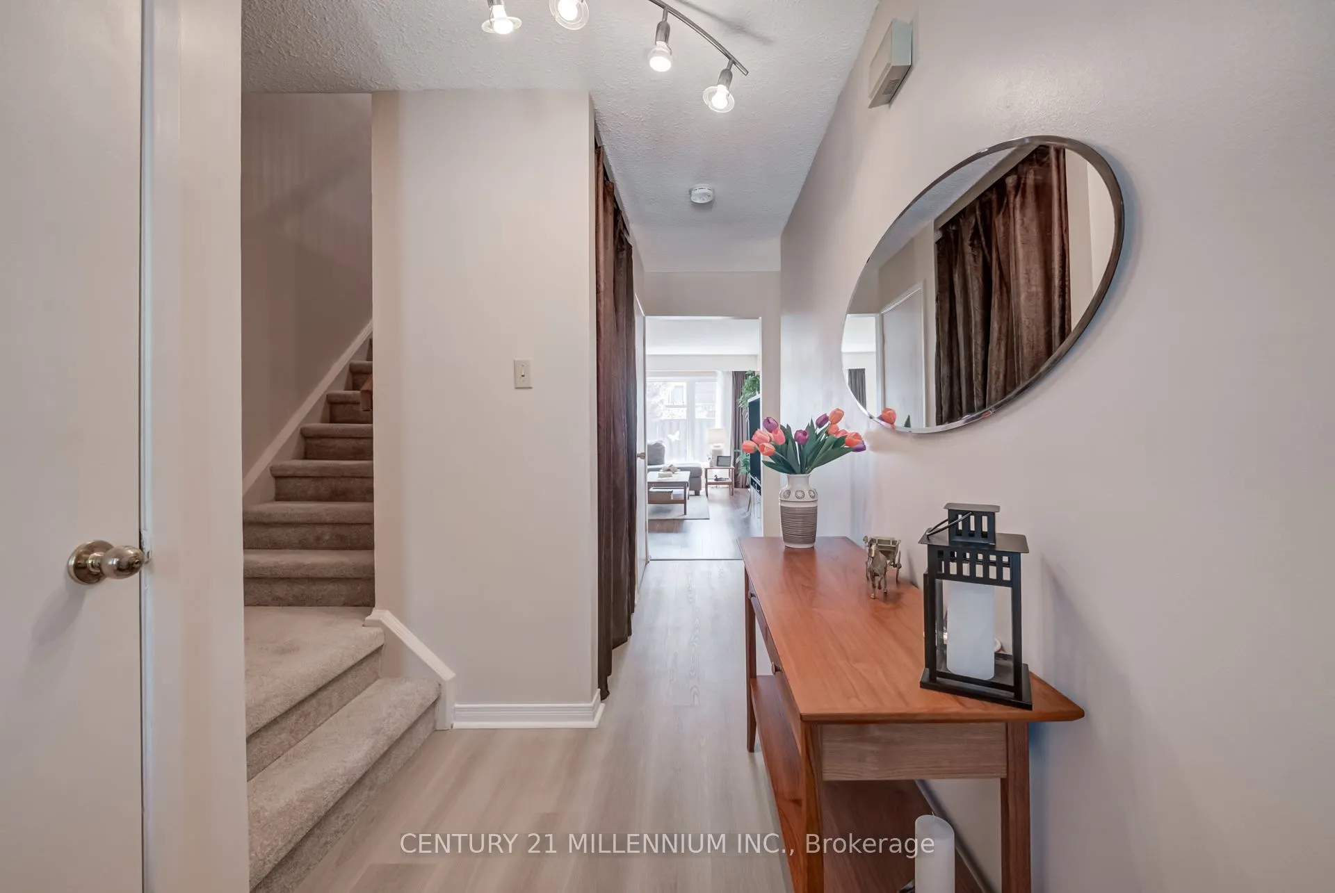 69 Carisbrooke Court, #69