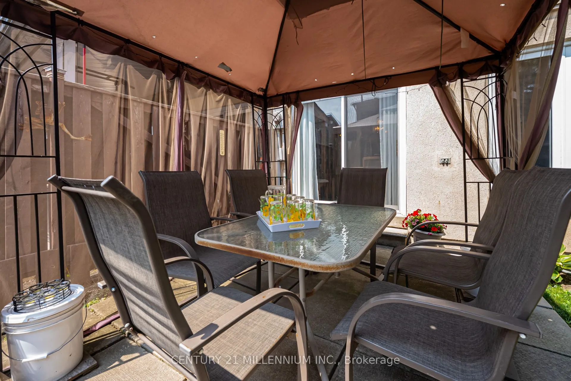 69 Carisbrooke Court, #69