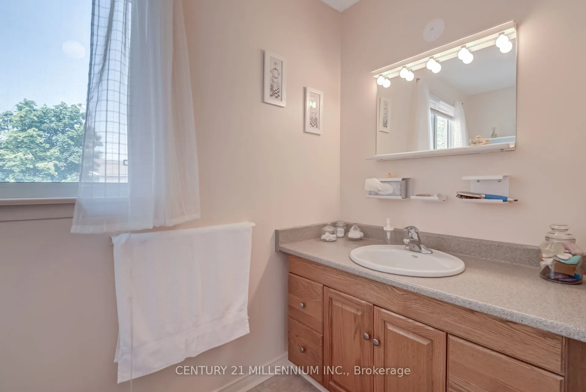 69 Carisbrooke Court, #69