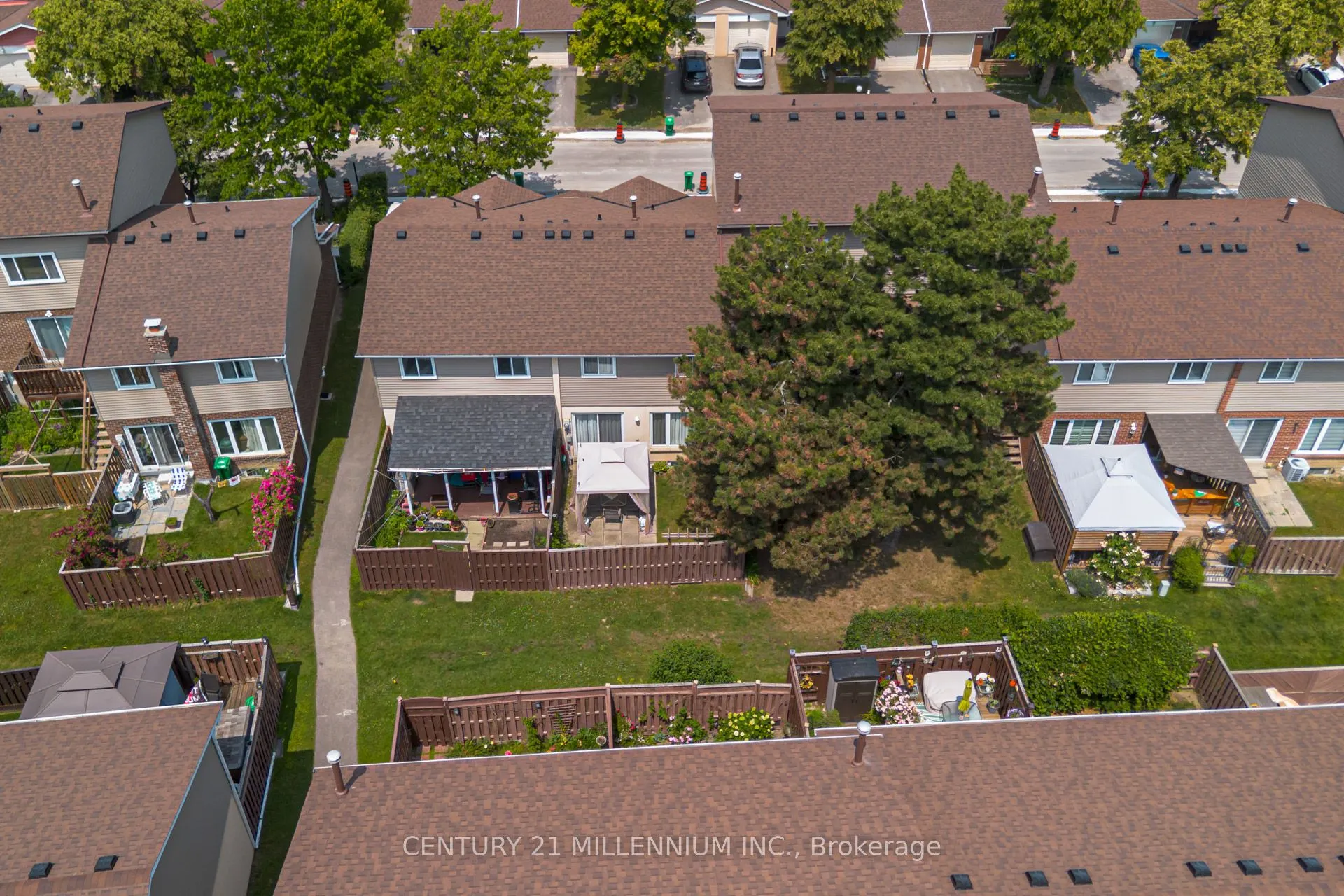 69 Carisbrooke Court, #69