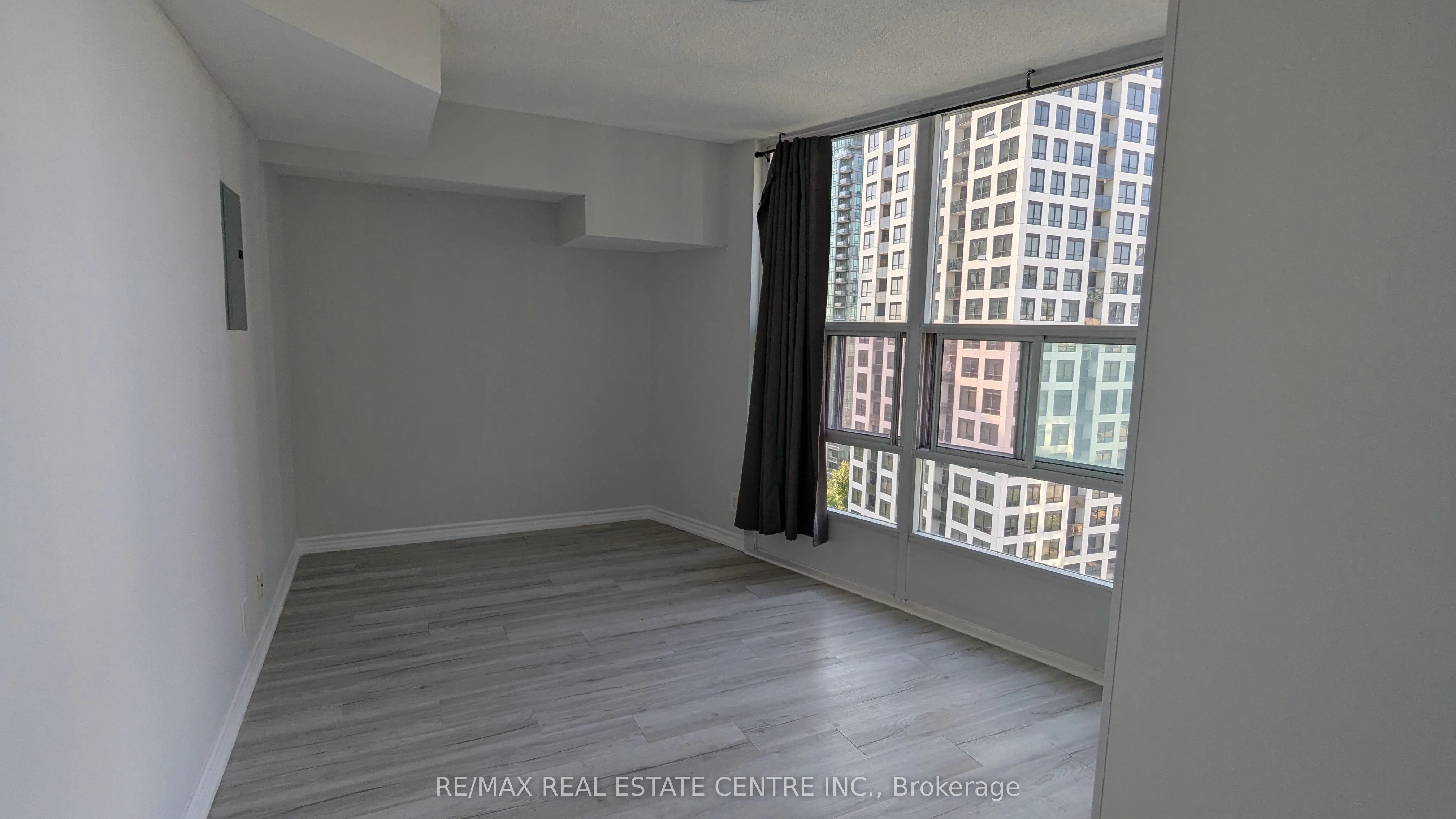 33 Elm Drive W, #1603