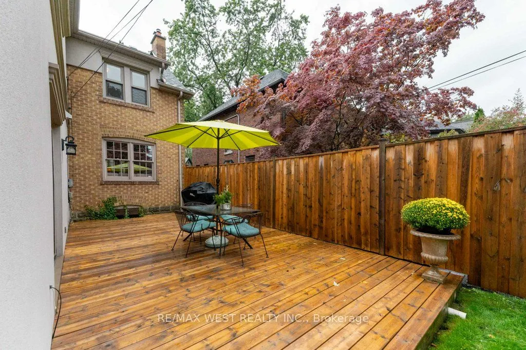 6 Kingsgrove Boulevard