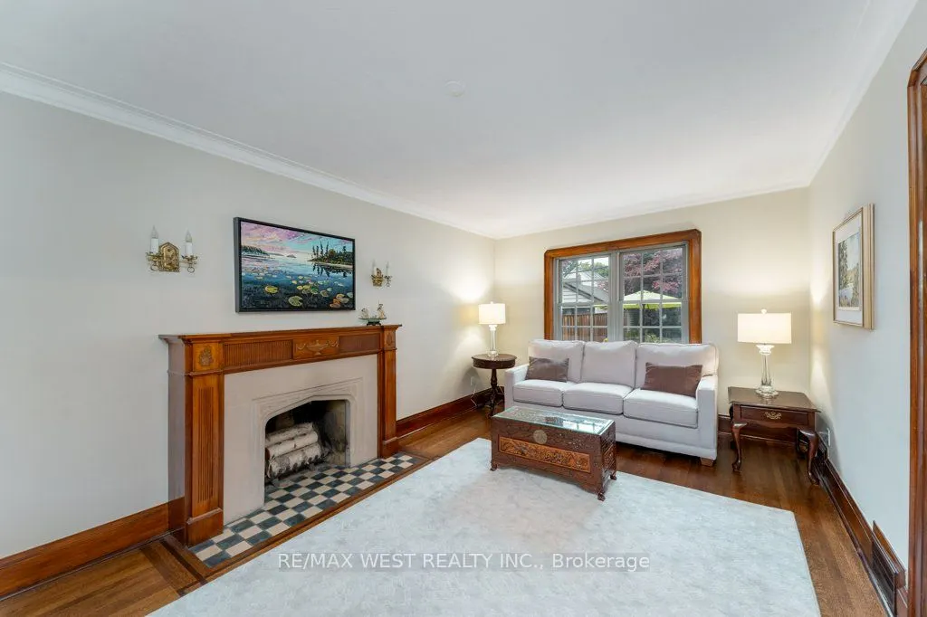6 Kingsgrove Boulevard