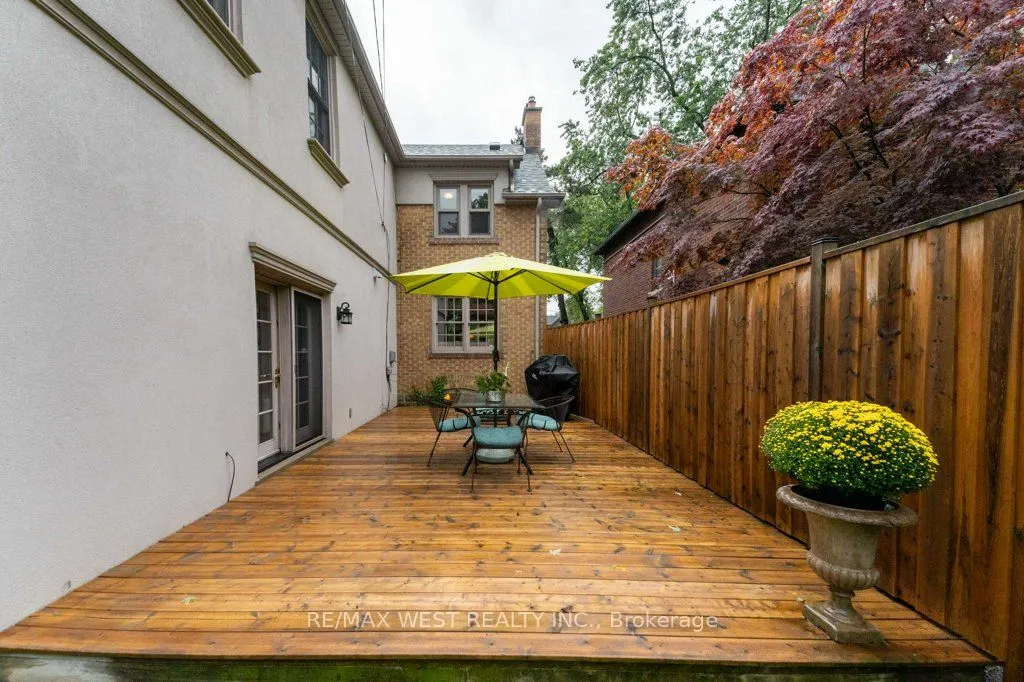 6 Kingsgrove Boulevard