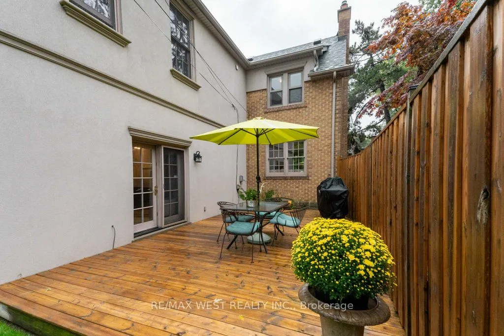6 Kingsgrove Boulevard