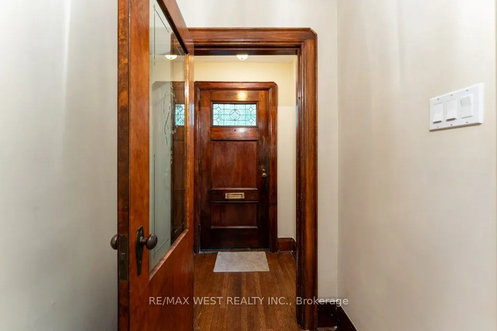 6 Kingsgrove Boulevard