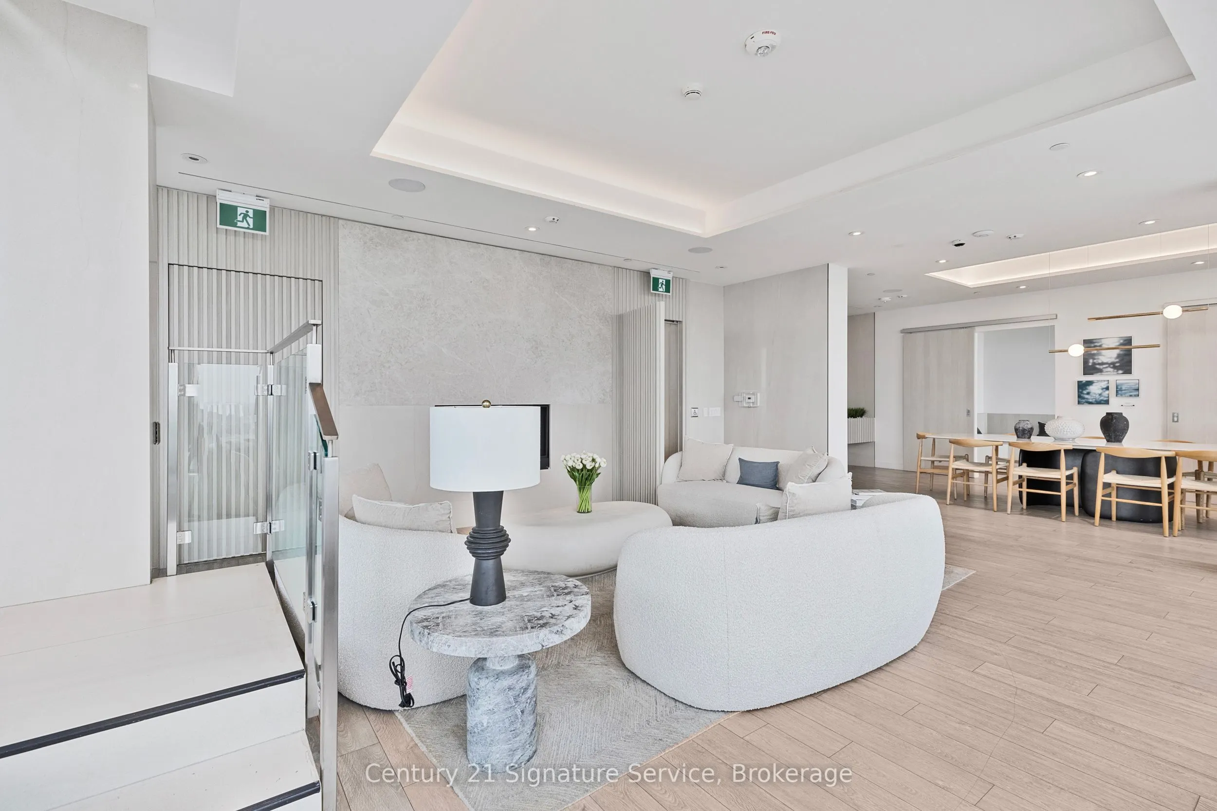 28 Ann Street, #410
