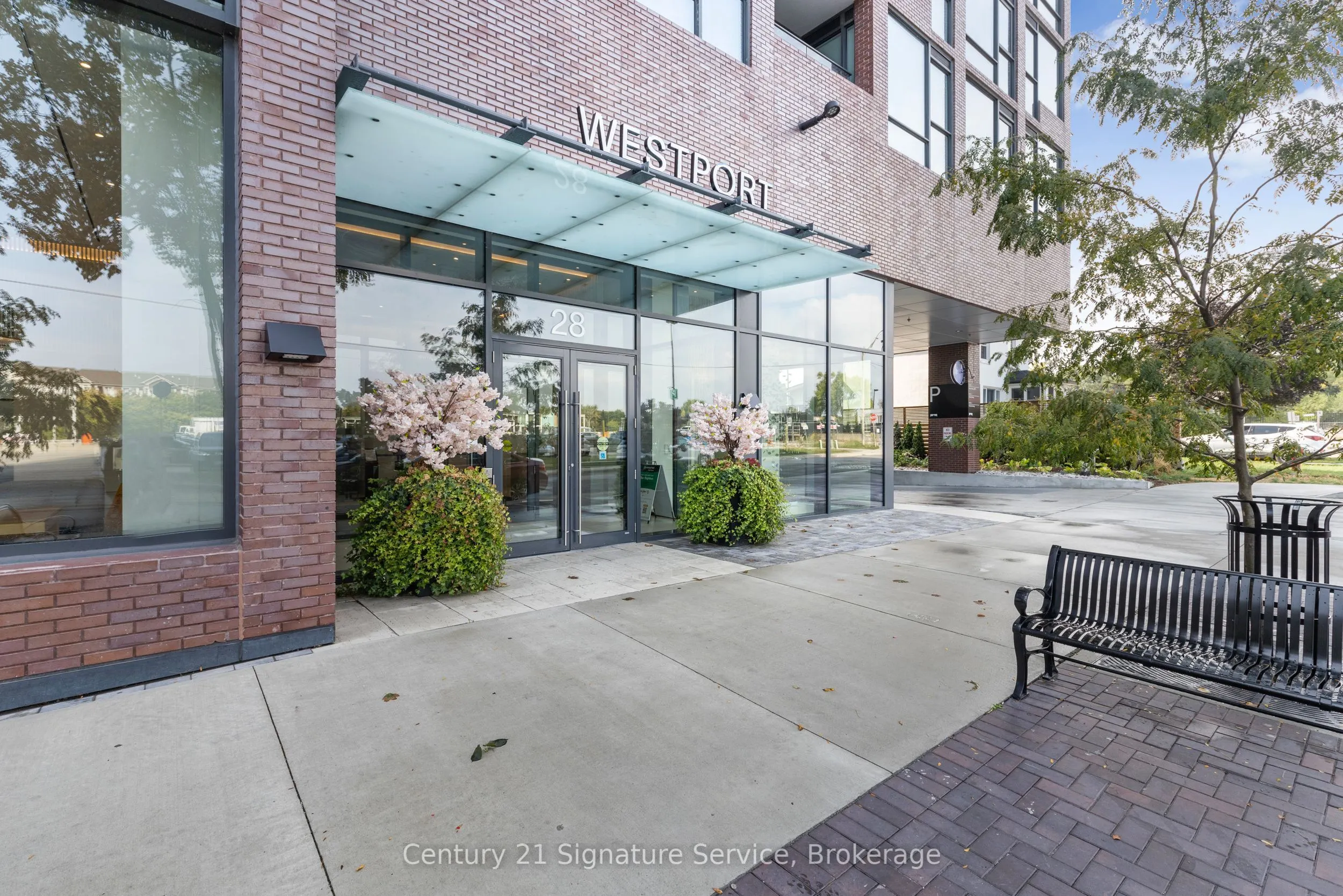 28 Ann Street, #410