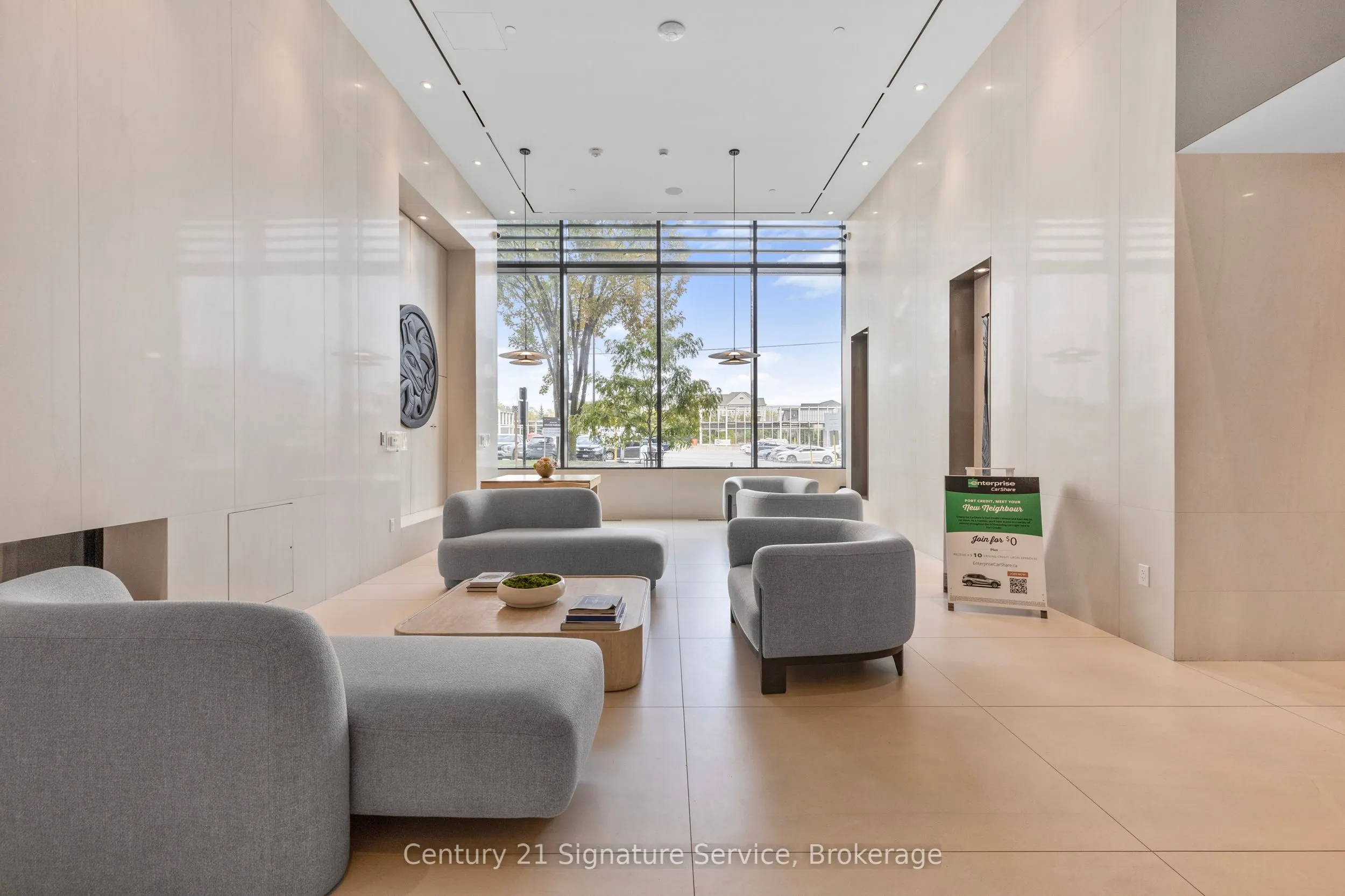 28 Ann Street, #410