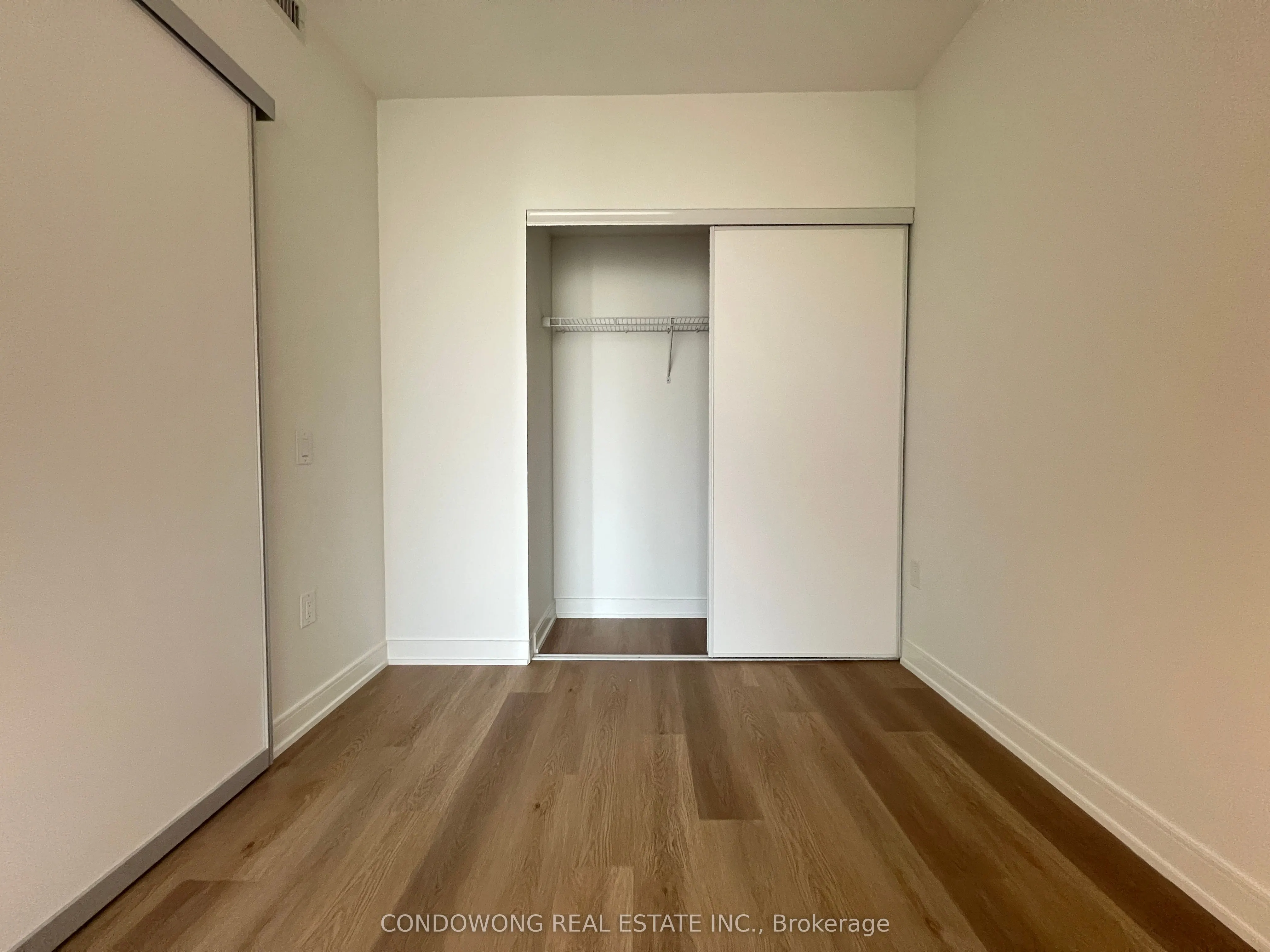 3009 Novar Road, #528