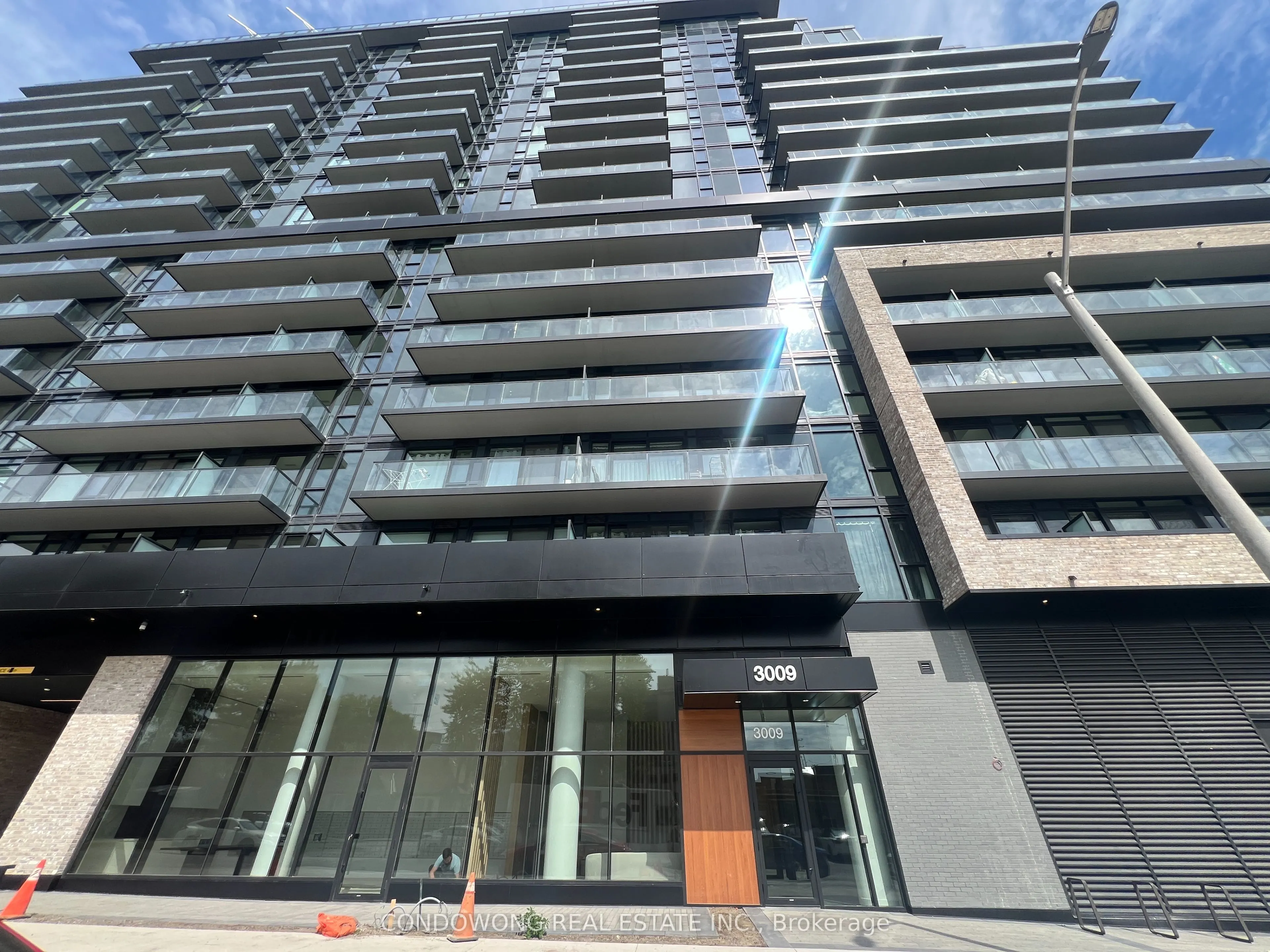3009 Novar Road, #528