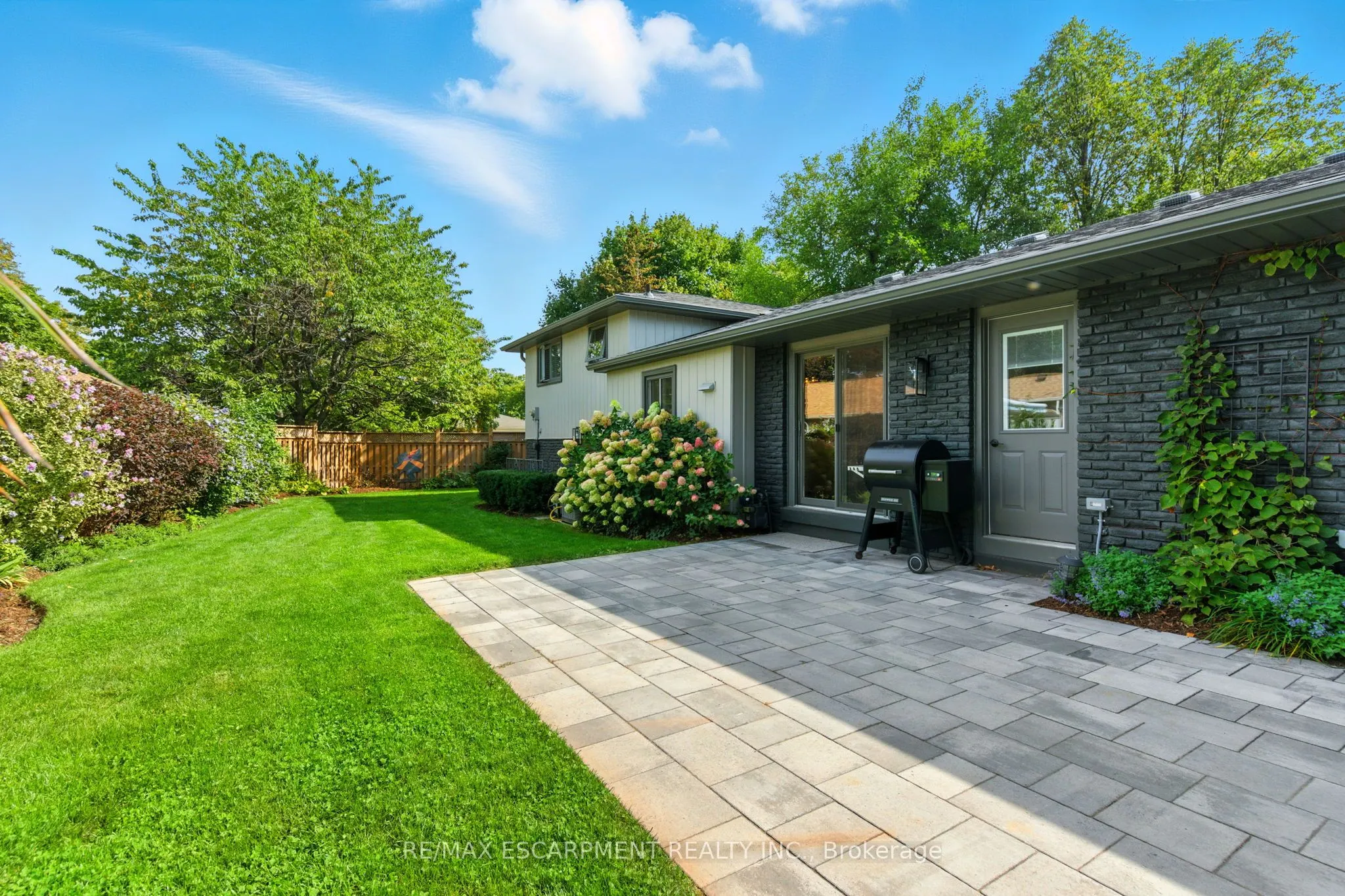 535 Vanguard Crescent