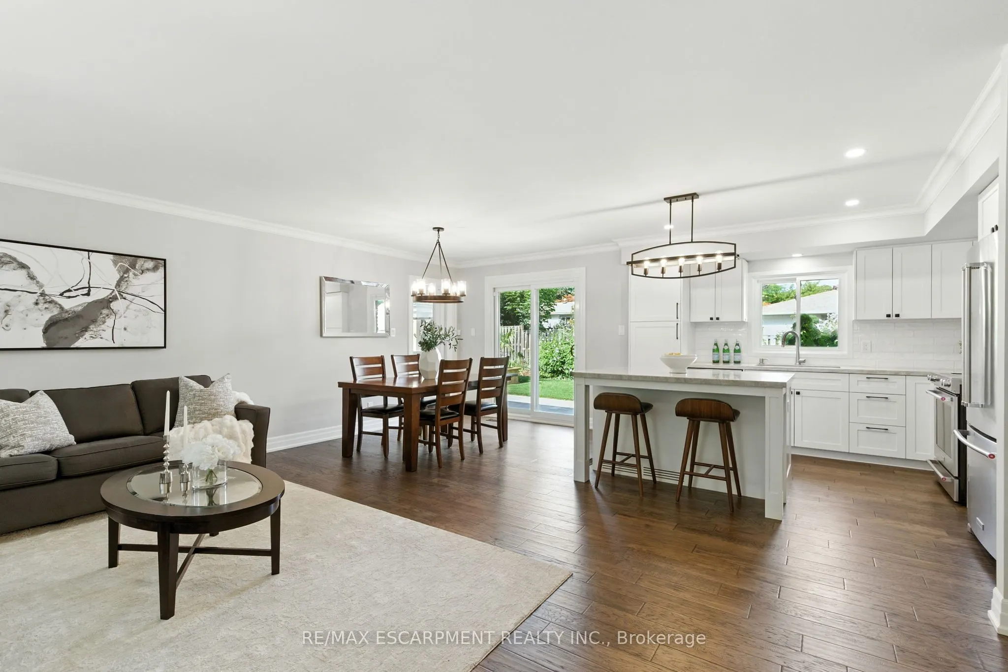 535 Vanguard Crescent
