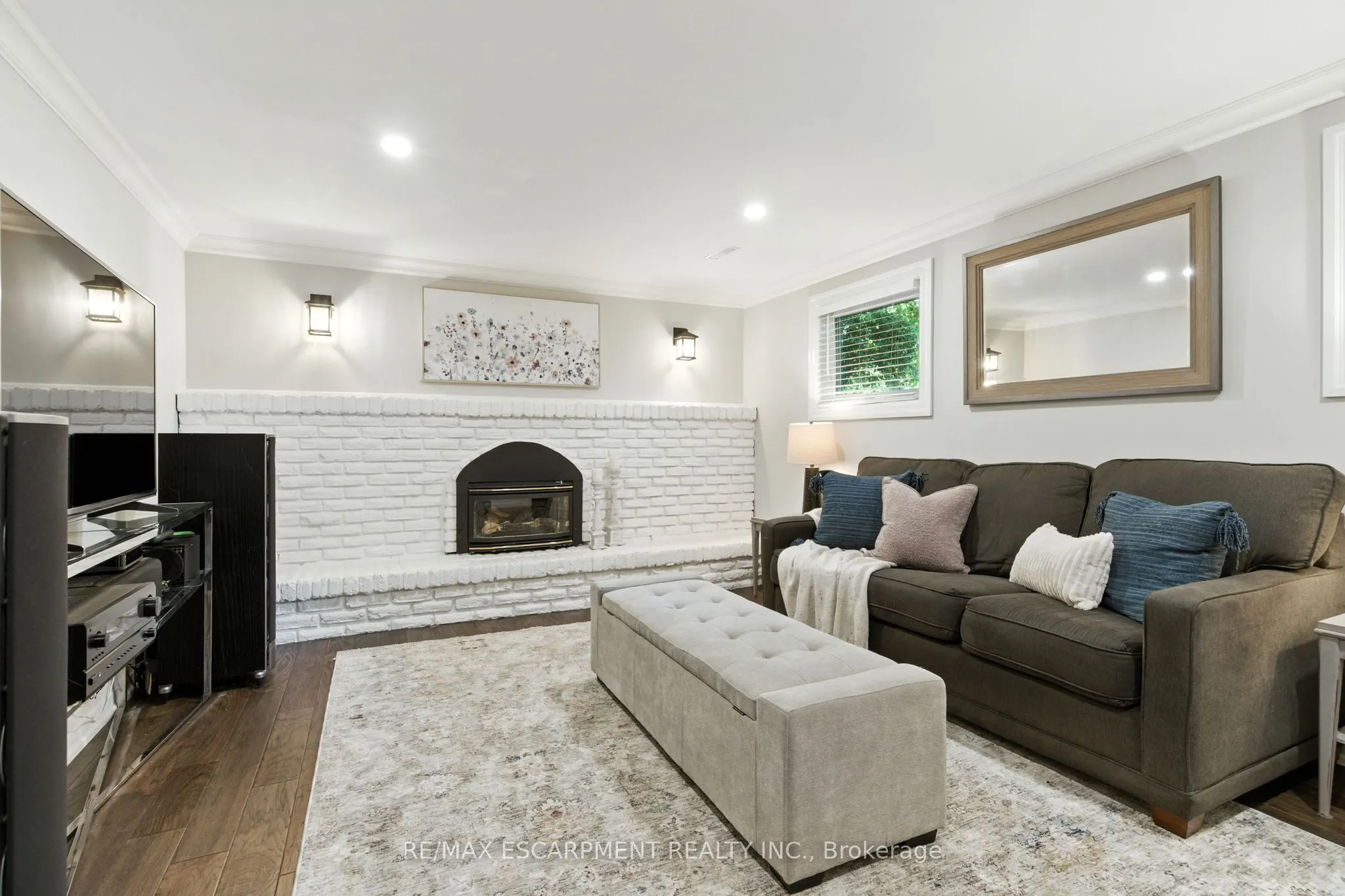 535 Vanguard Crescent
