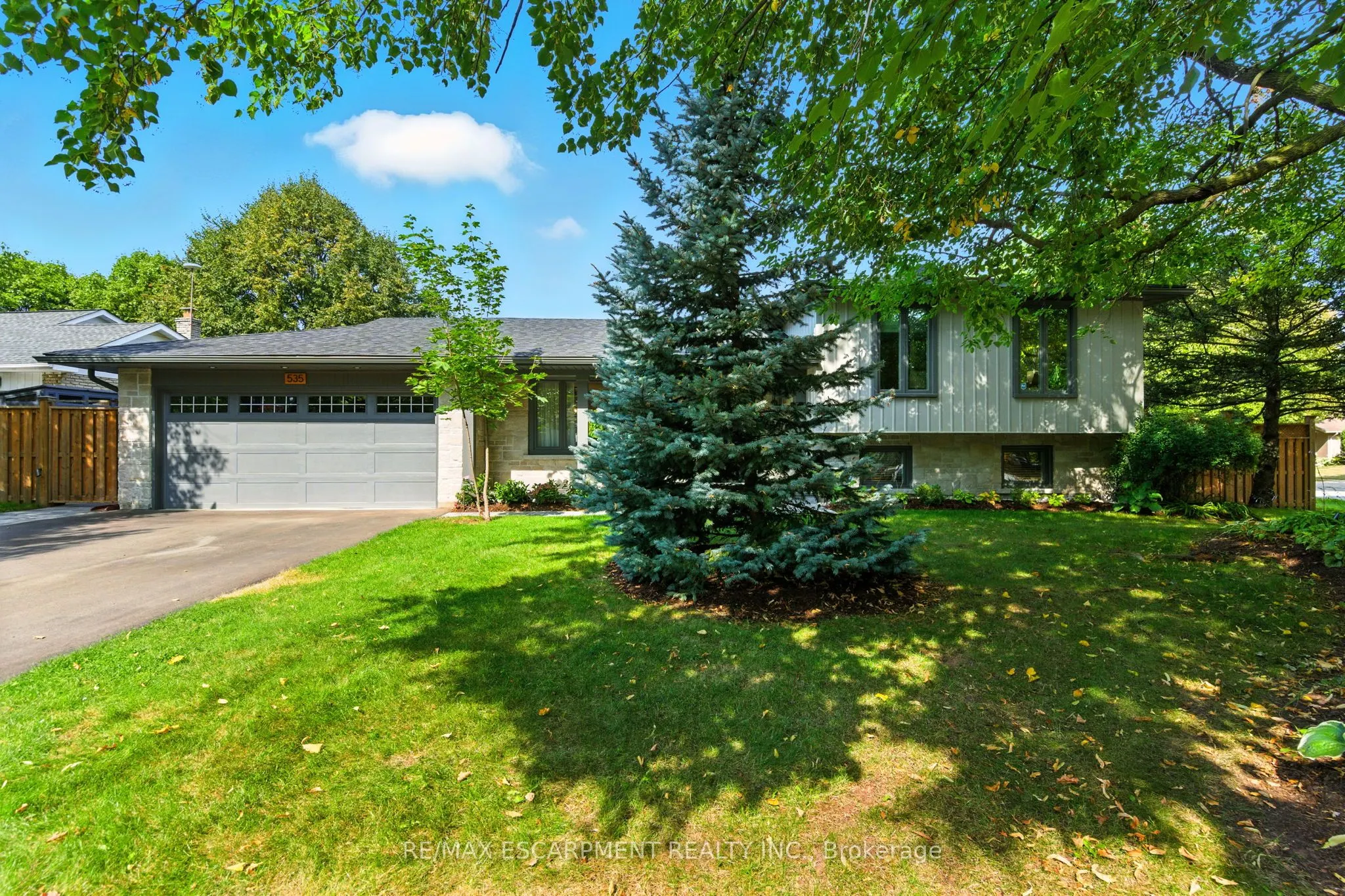 535 Vanguard Crescent