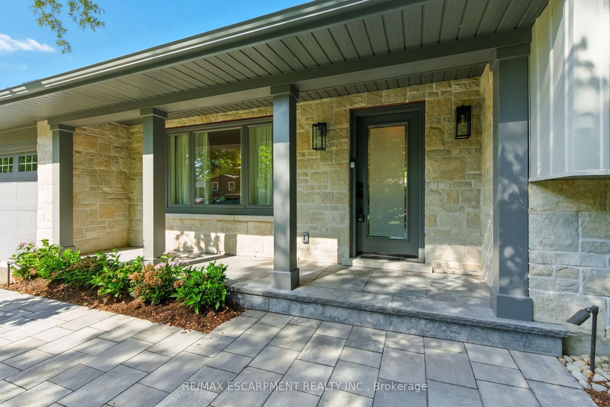 535 Vanguard Crescent