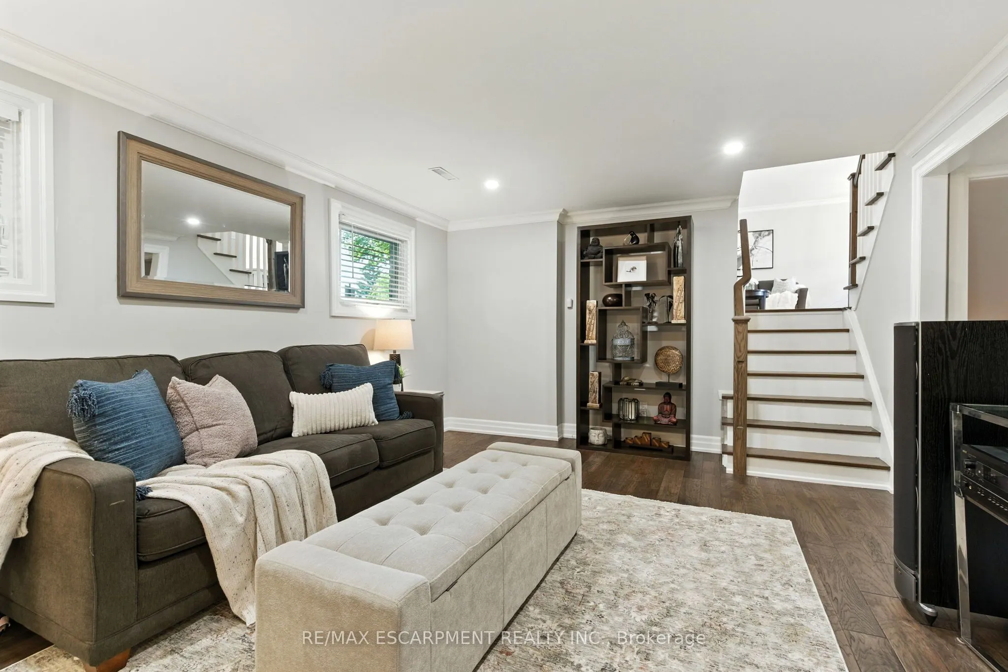 535 Vanguard Crescent