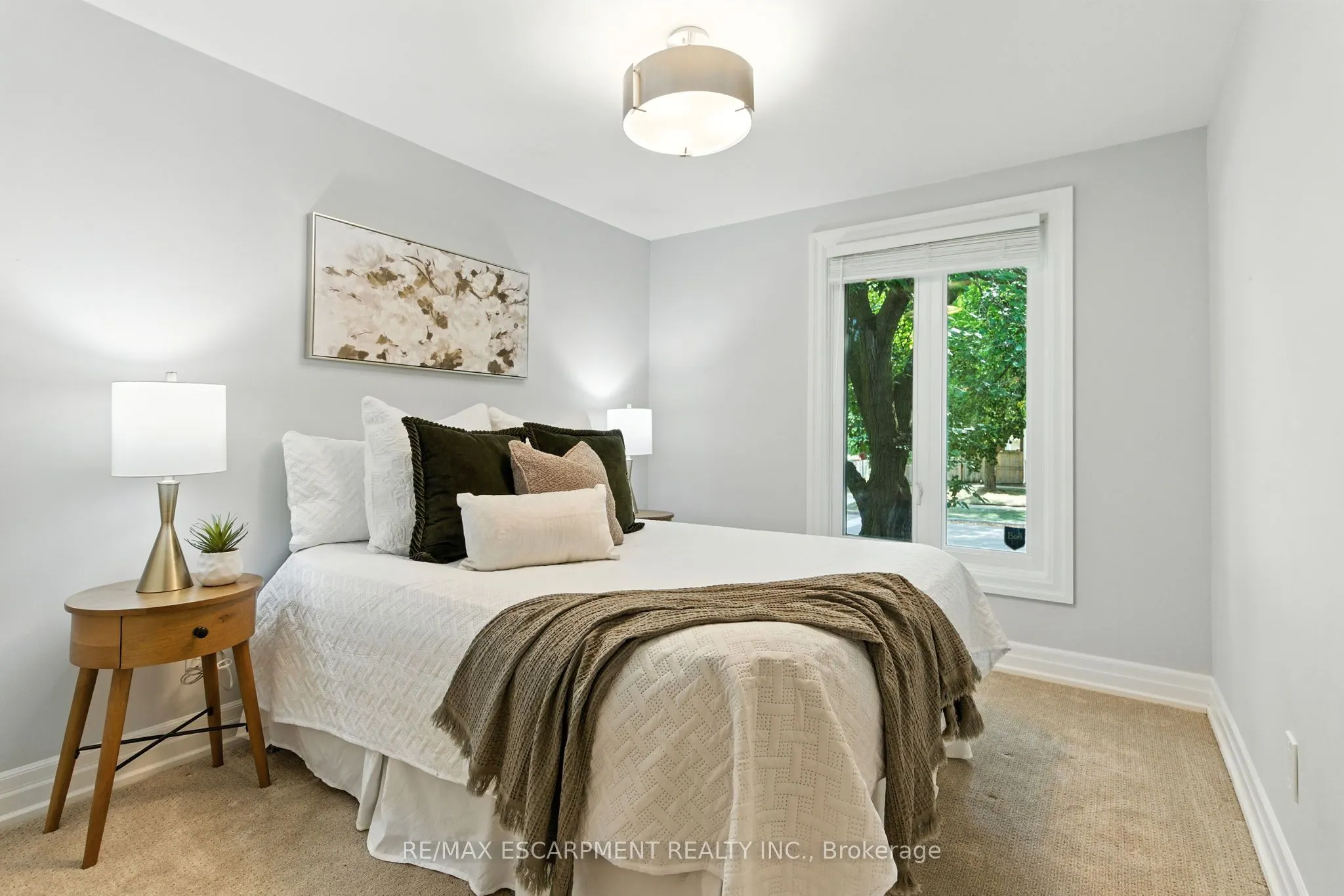 535 Vanguard Crescent