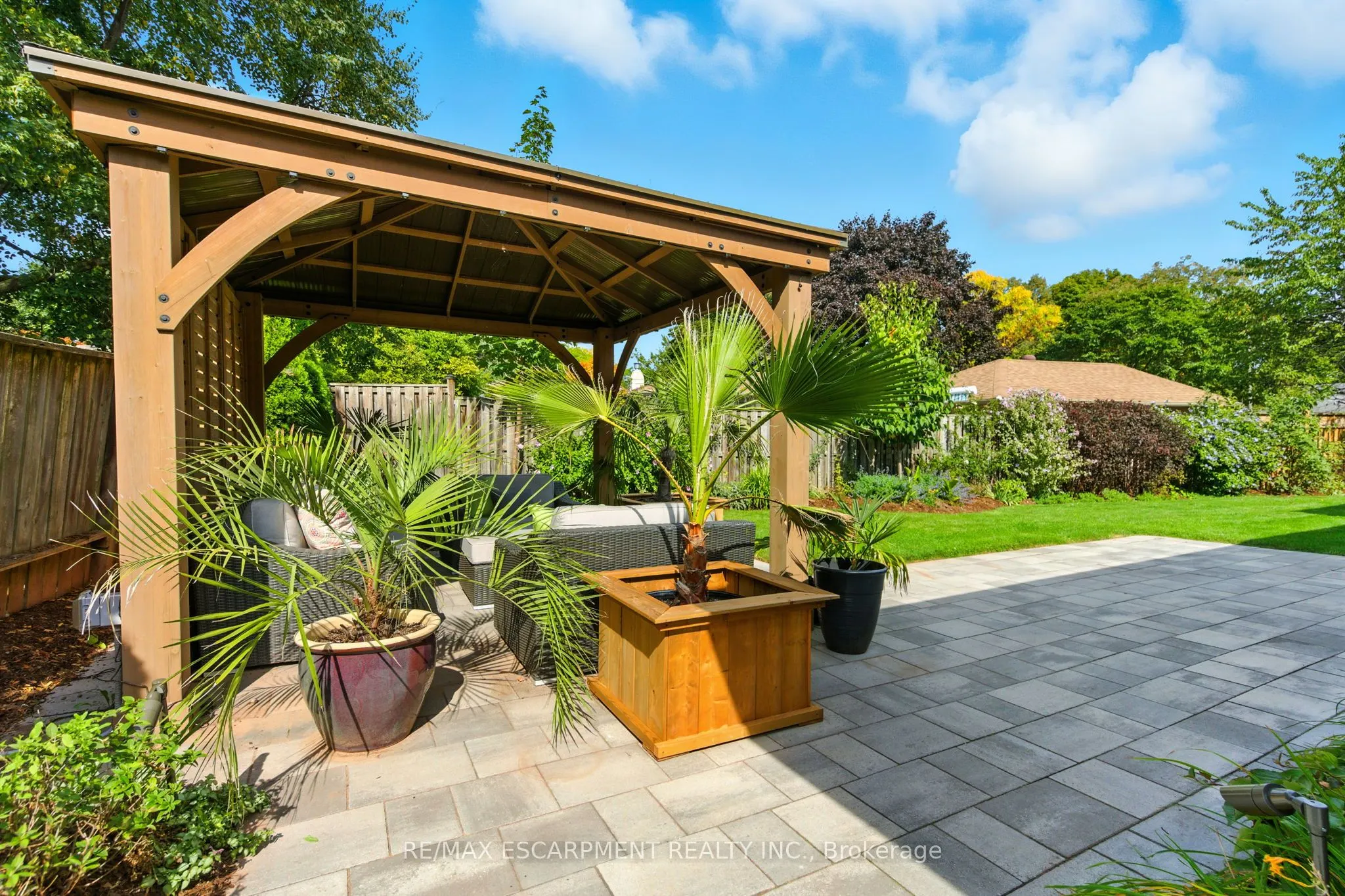 535 Vanguard Crescent