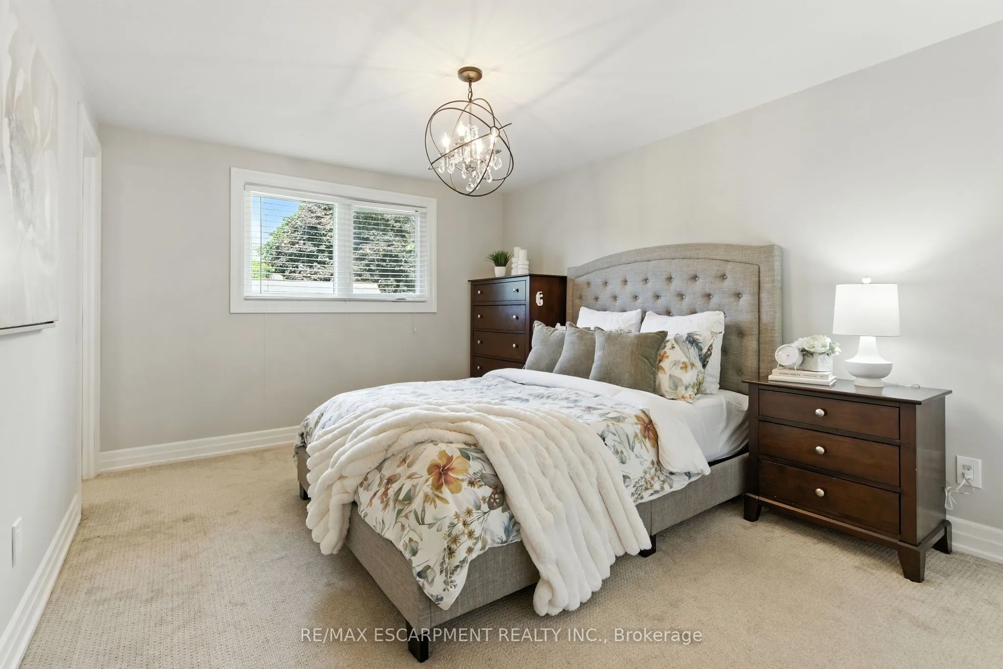 535 Vanguard Crescent