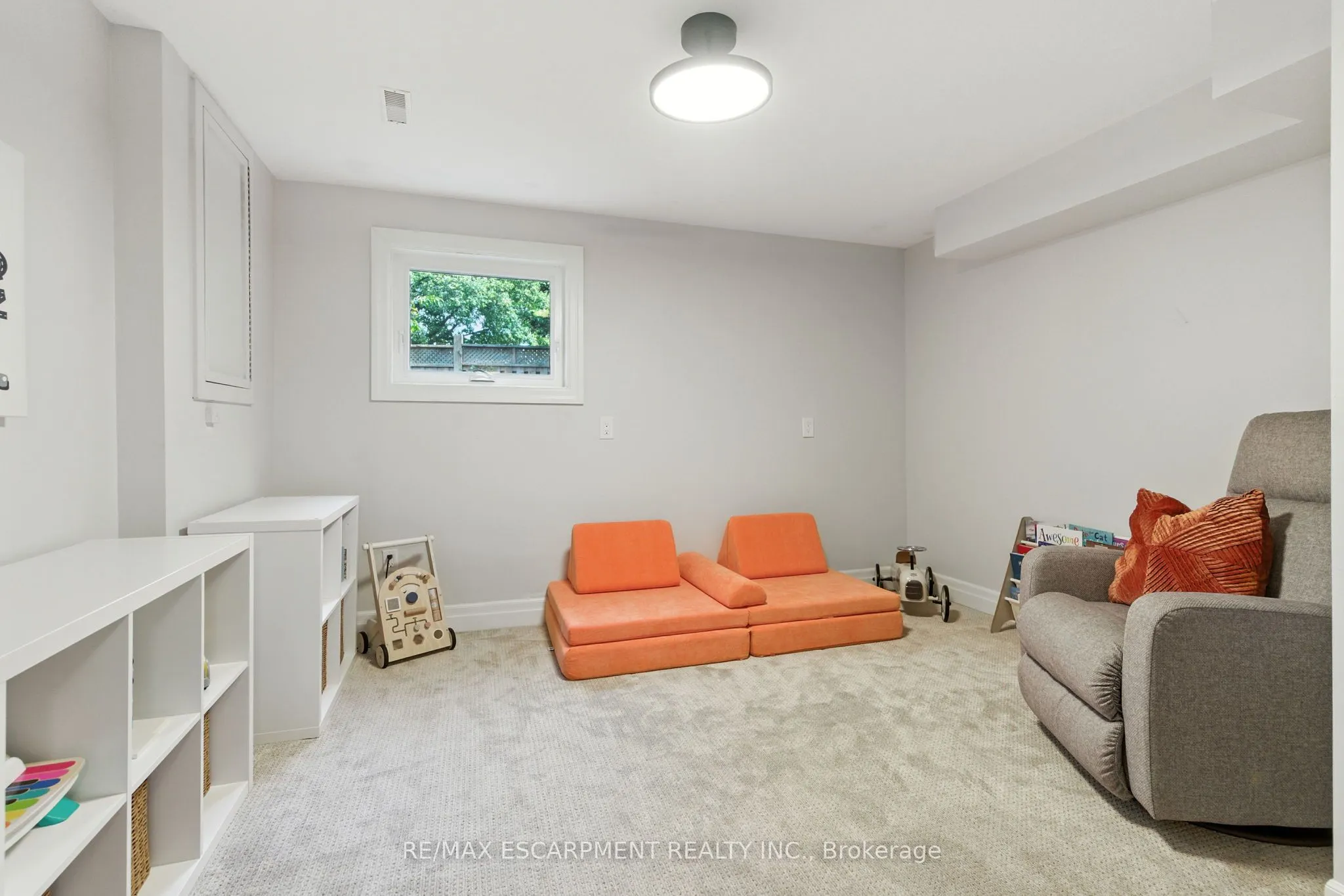 535 Vanguard Crescent