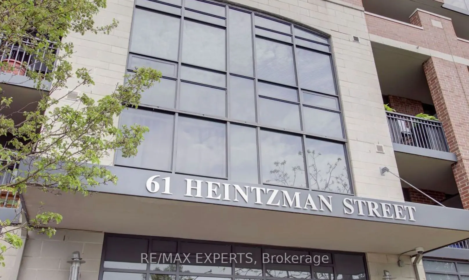 61 Heintzman Street, #810