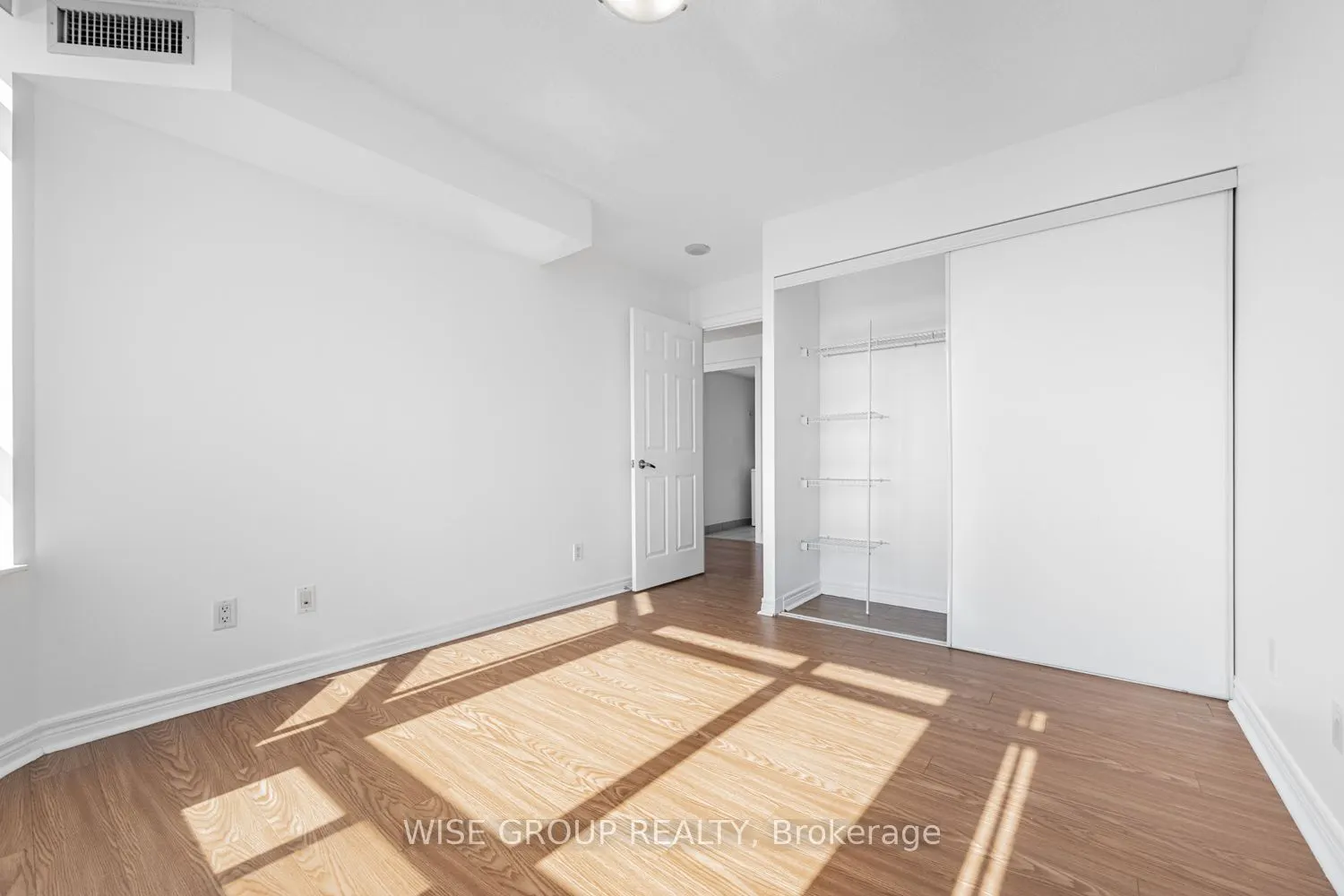 310 Burnhamthorpe Road W, #3012