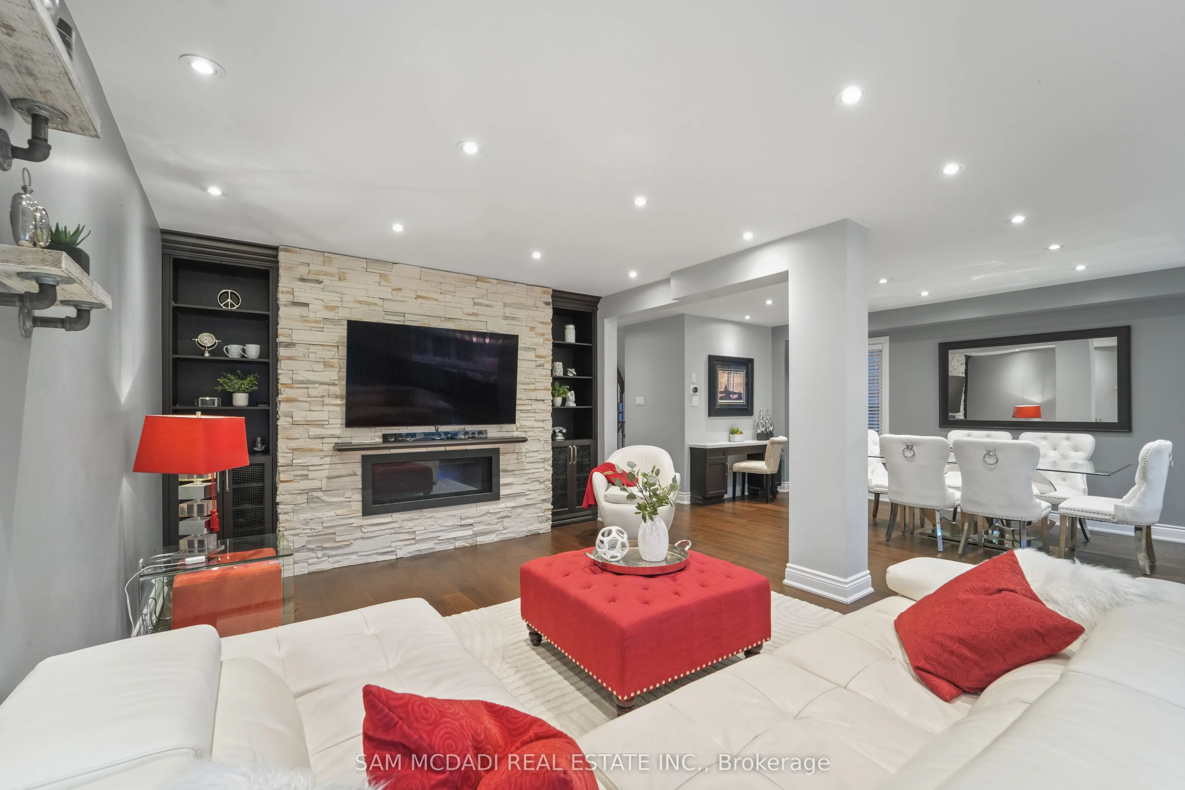 57 Milfoil Street