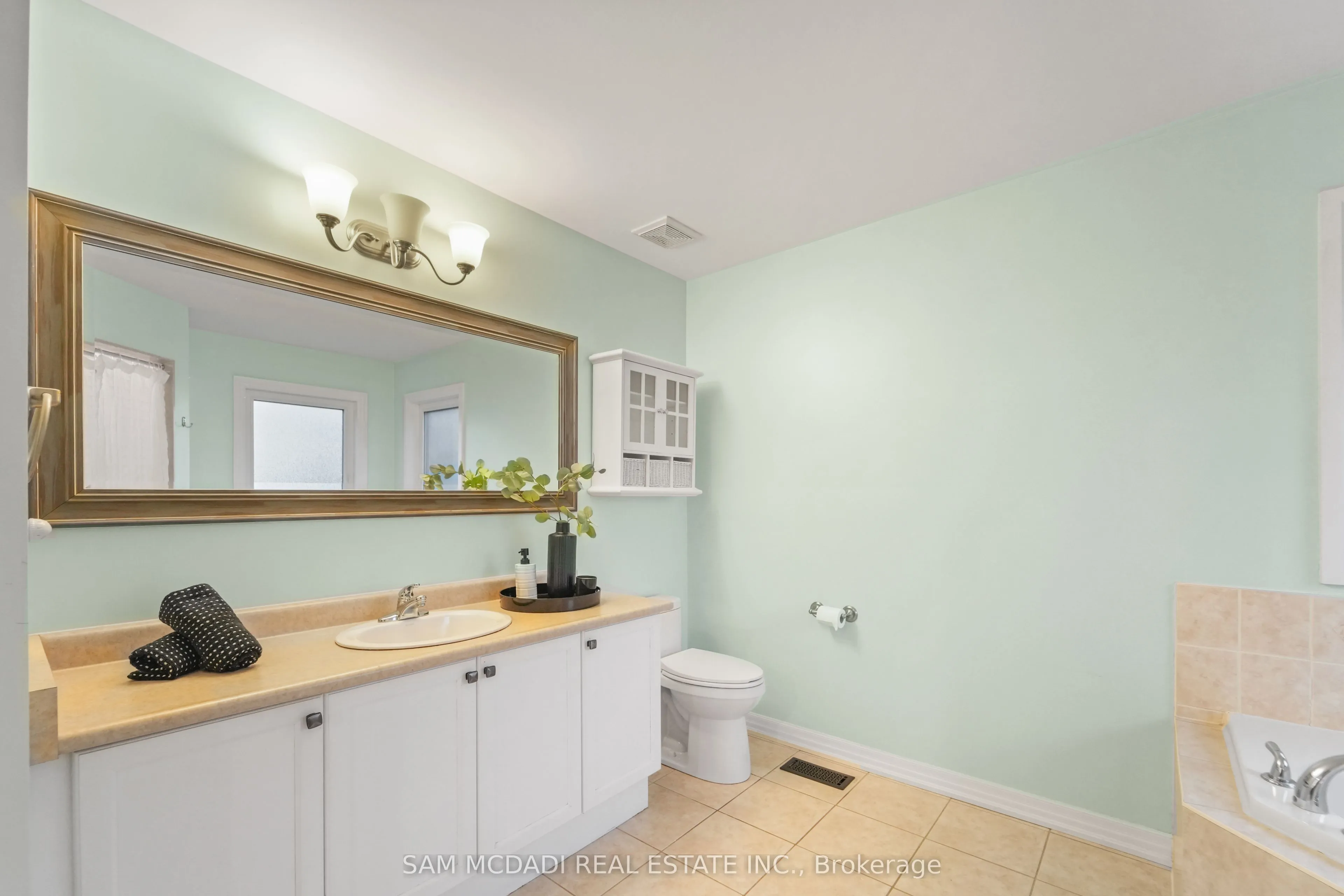 57 Milfoil Street