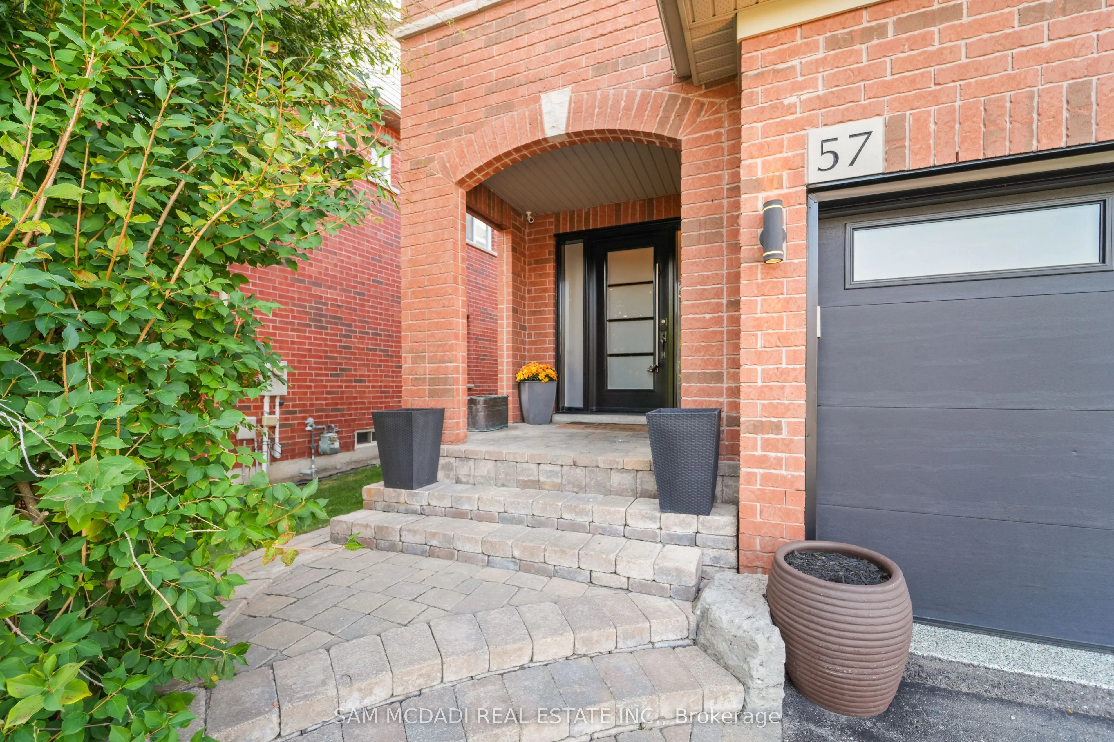 57 Milfoil Street