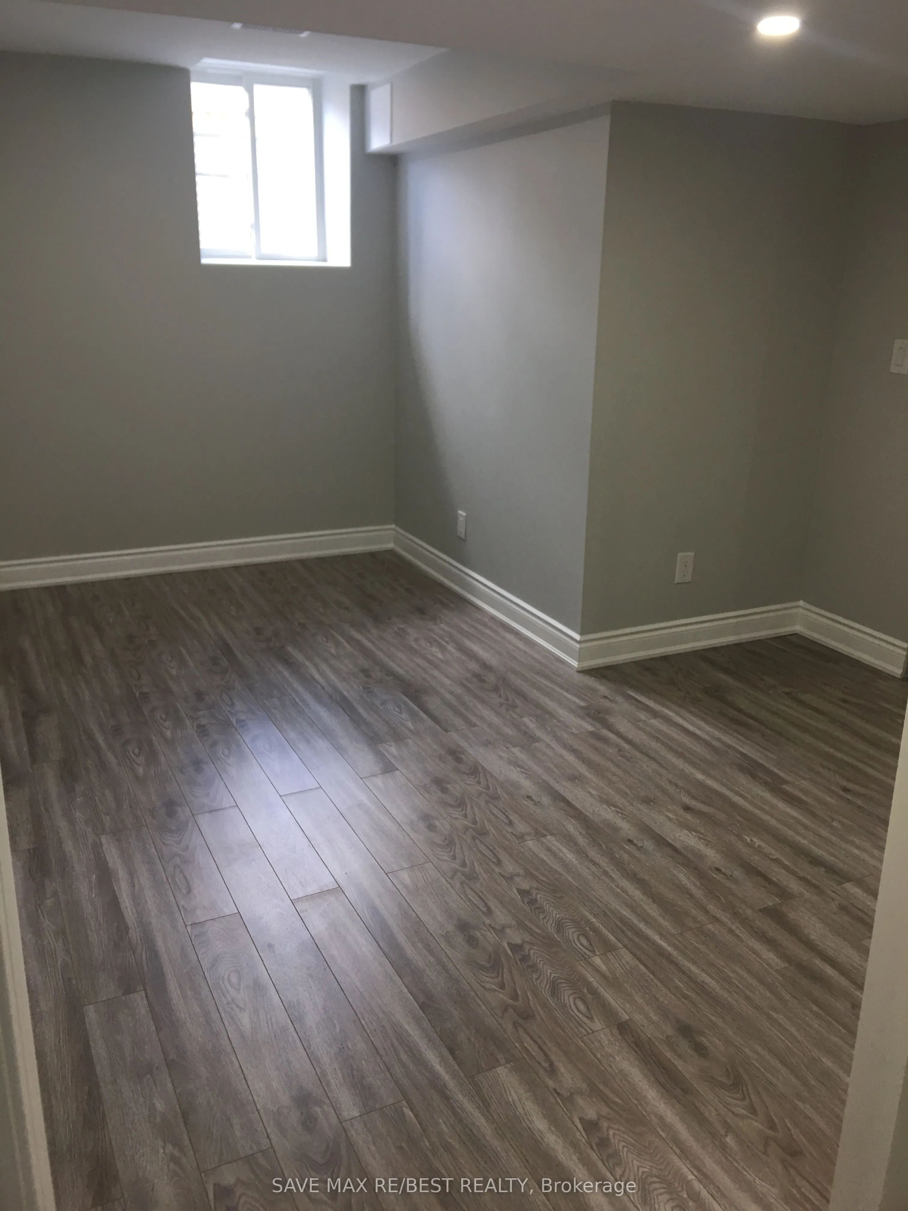 28 Isle Royal Terrace, #Bsmt