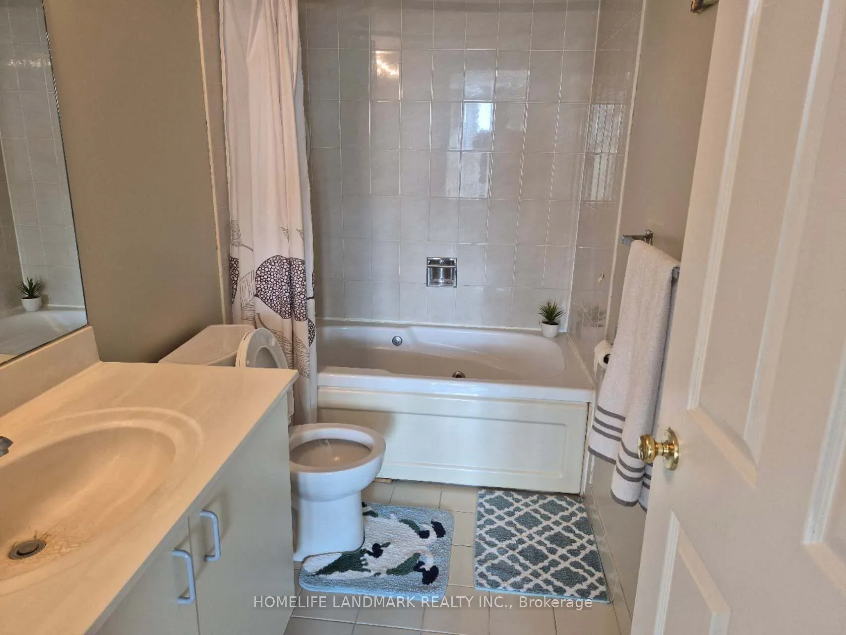 55 Elm Drive W, #1002