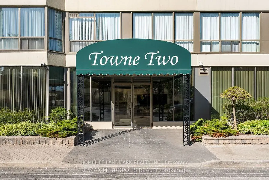 55 Elm Drive W, #1002