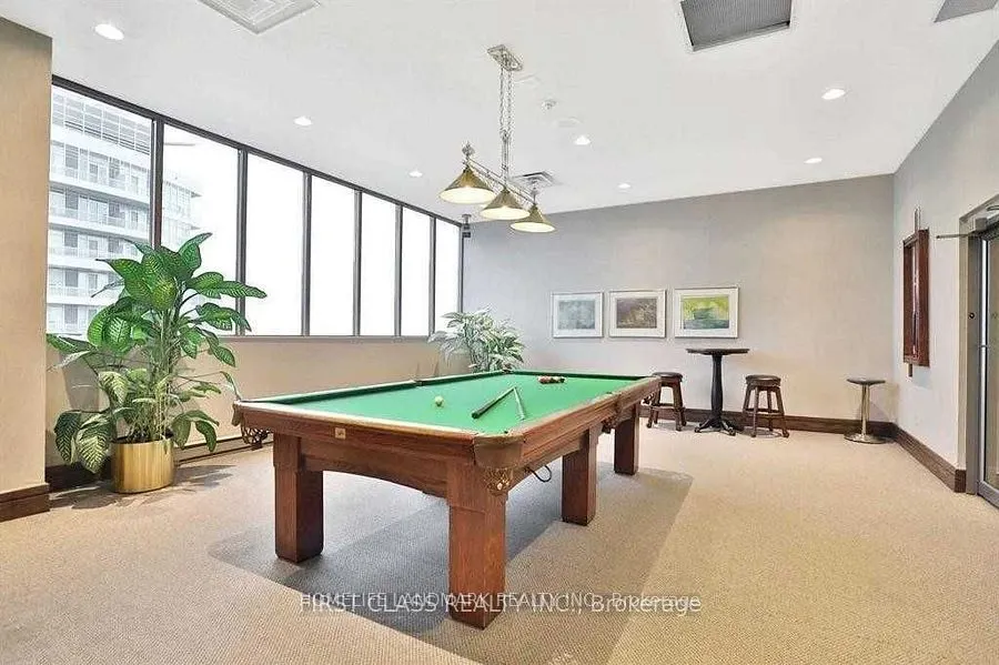 55 Elm Drive W, #1002
