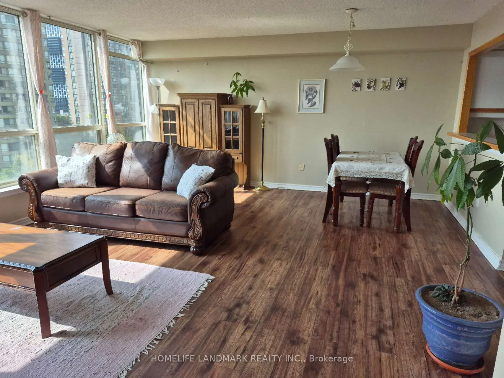 55 Elm Drive W, #1002