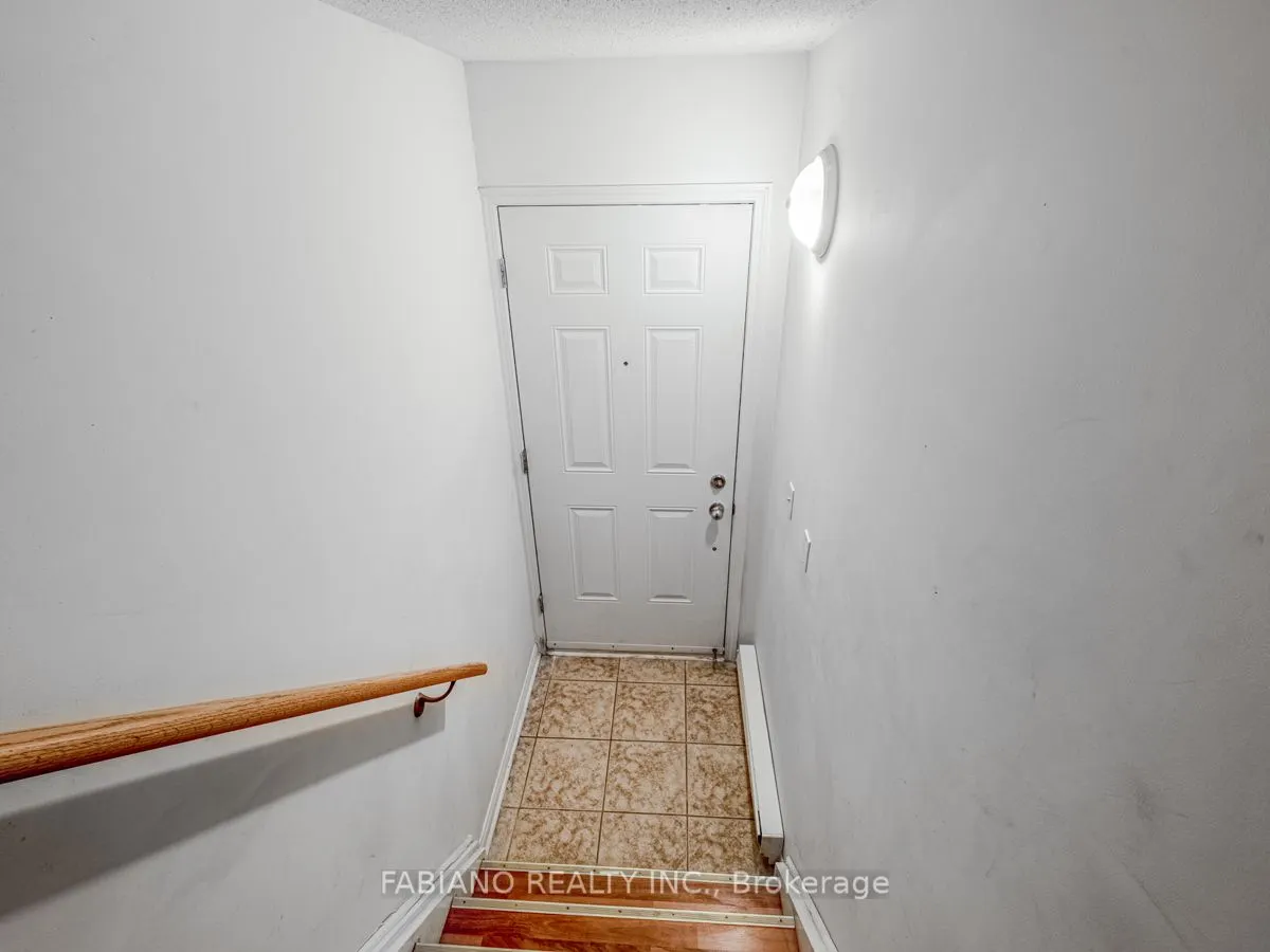 3049 Finch Avenue W, #2016