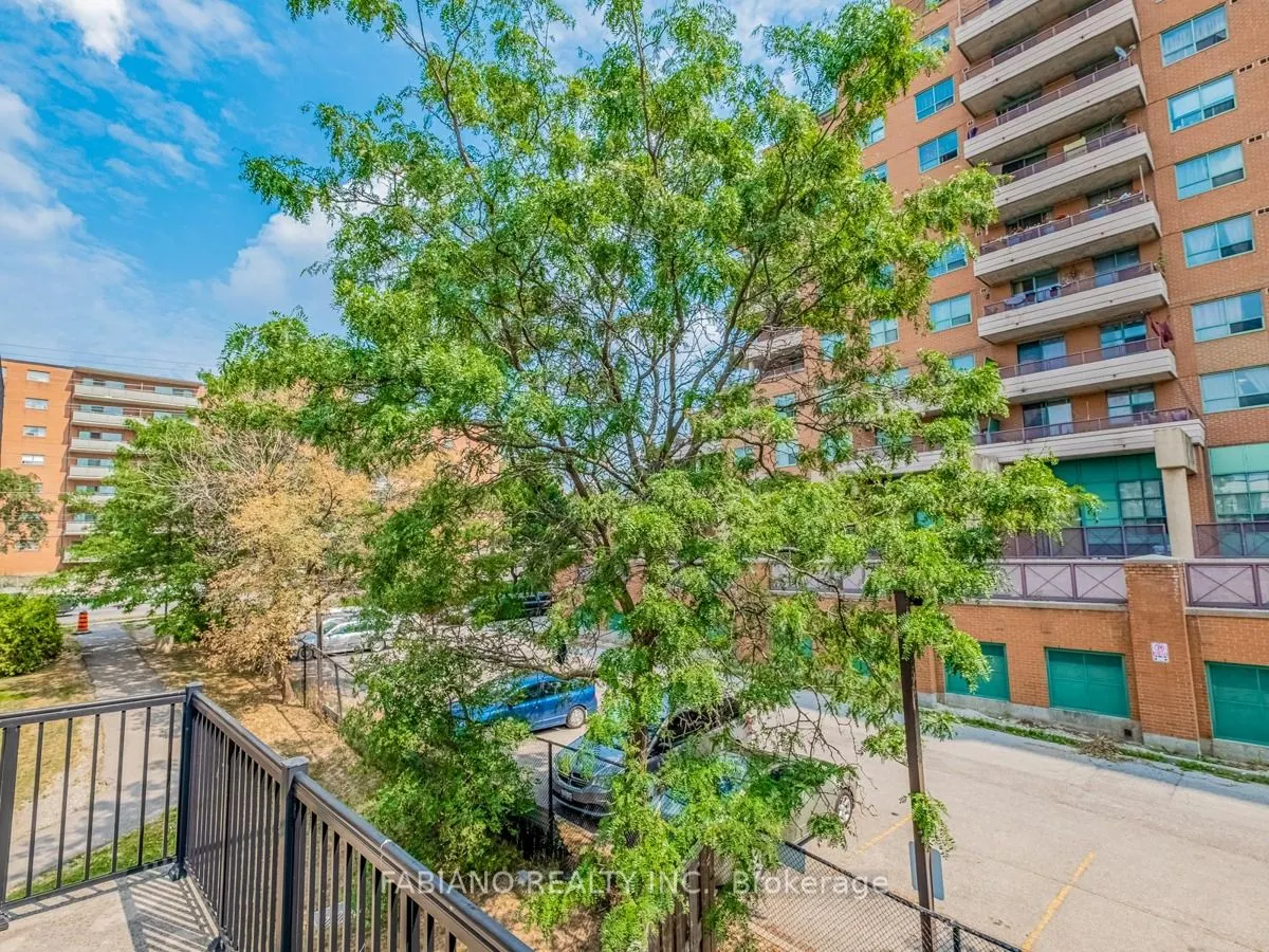 3049 Finch Avenue W, #2016