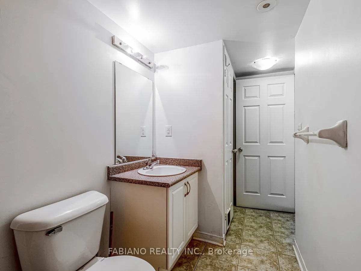 3049 Finch Avenue W, #2016