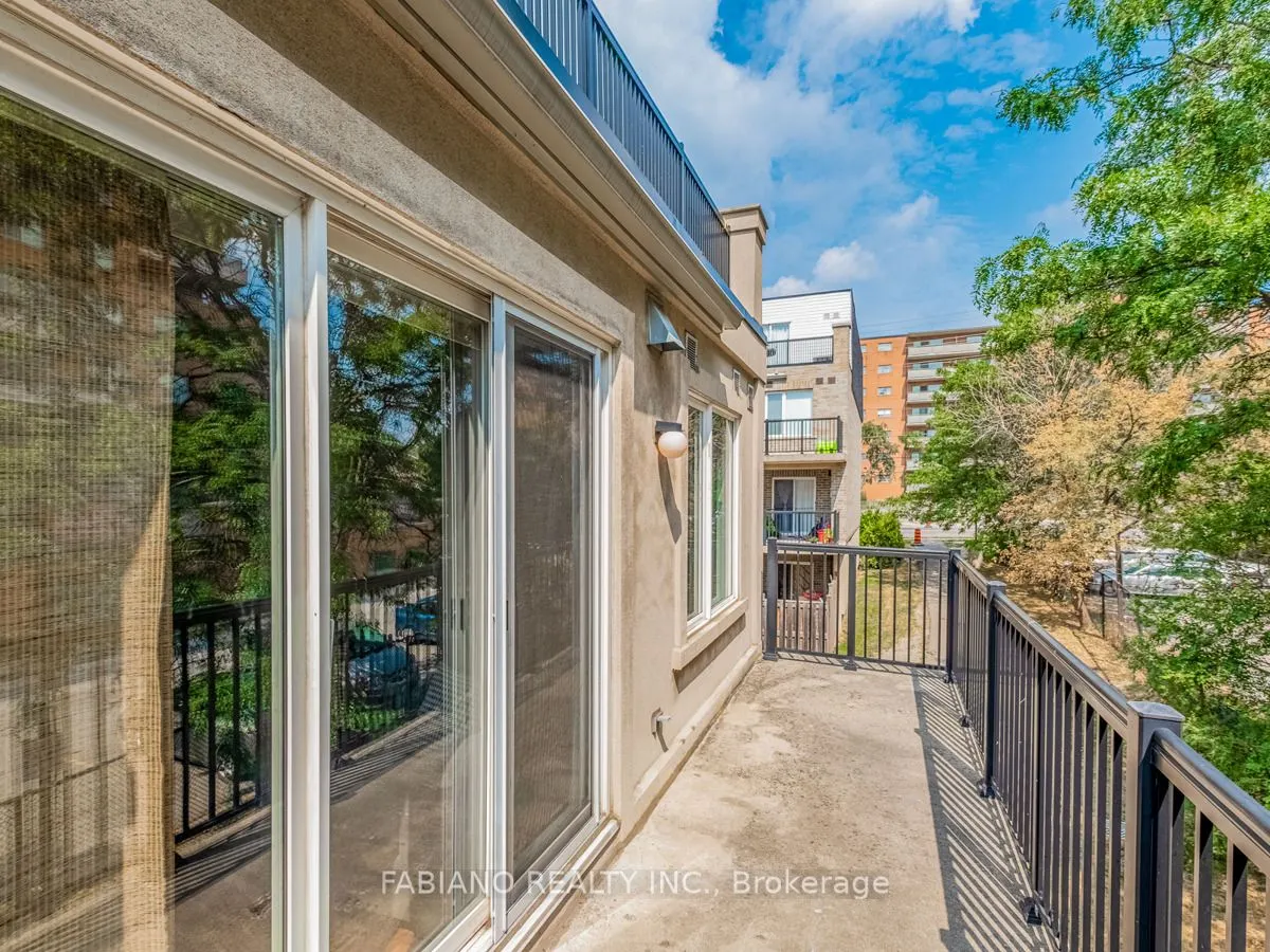 3049 Finch Avenue W, #2016