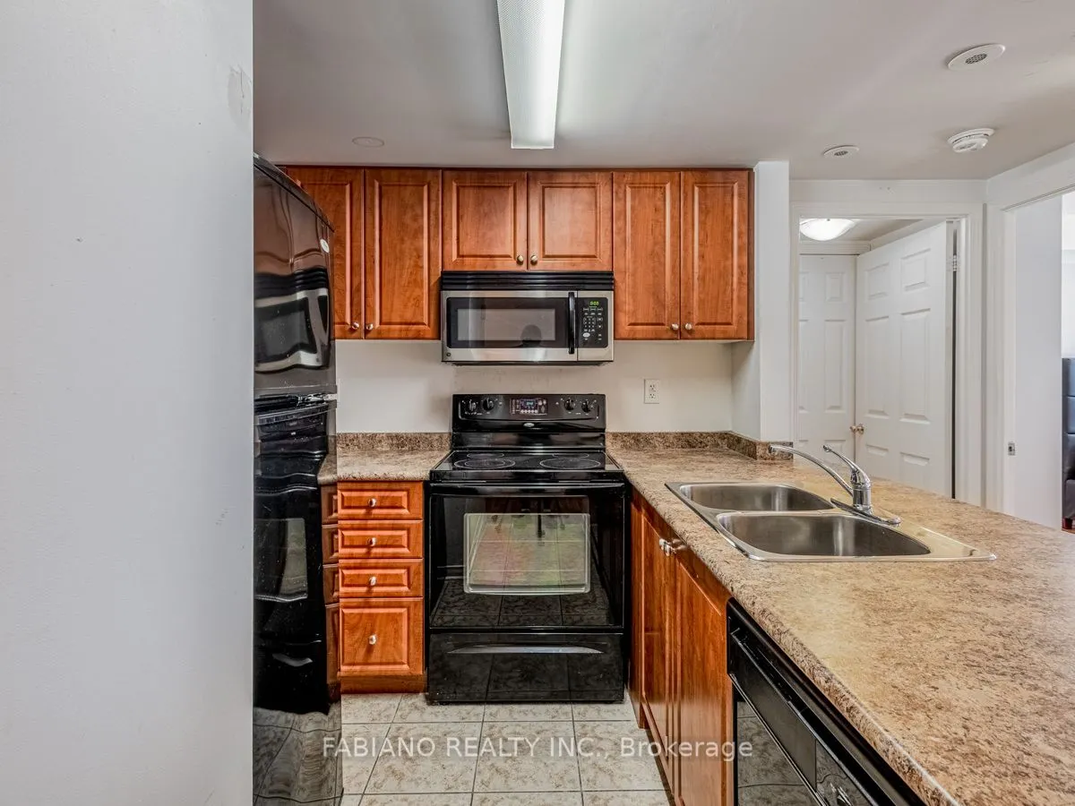 3049 Finch Avenue W, #2016