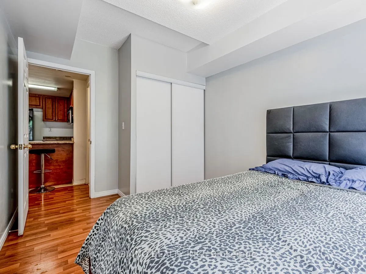3049 Finch Avenue W, #2016