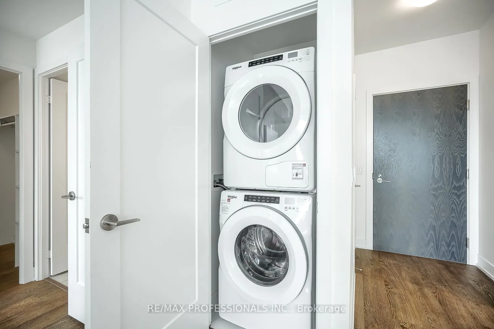 5 Mabelle Avenue, #4332