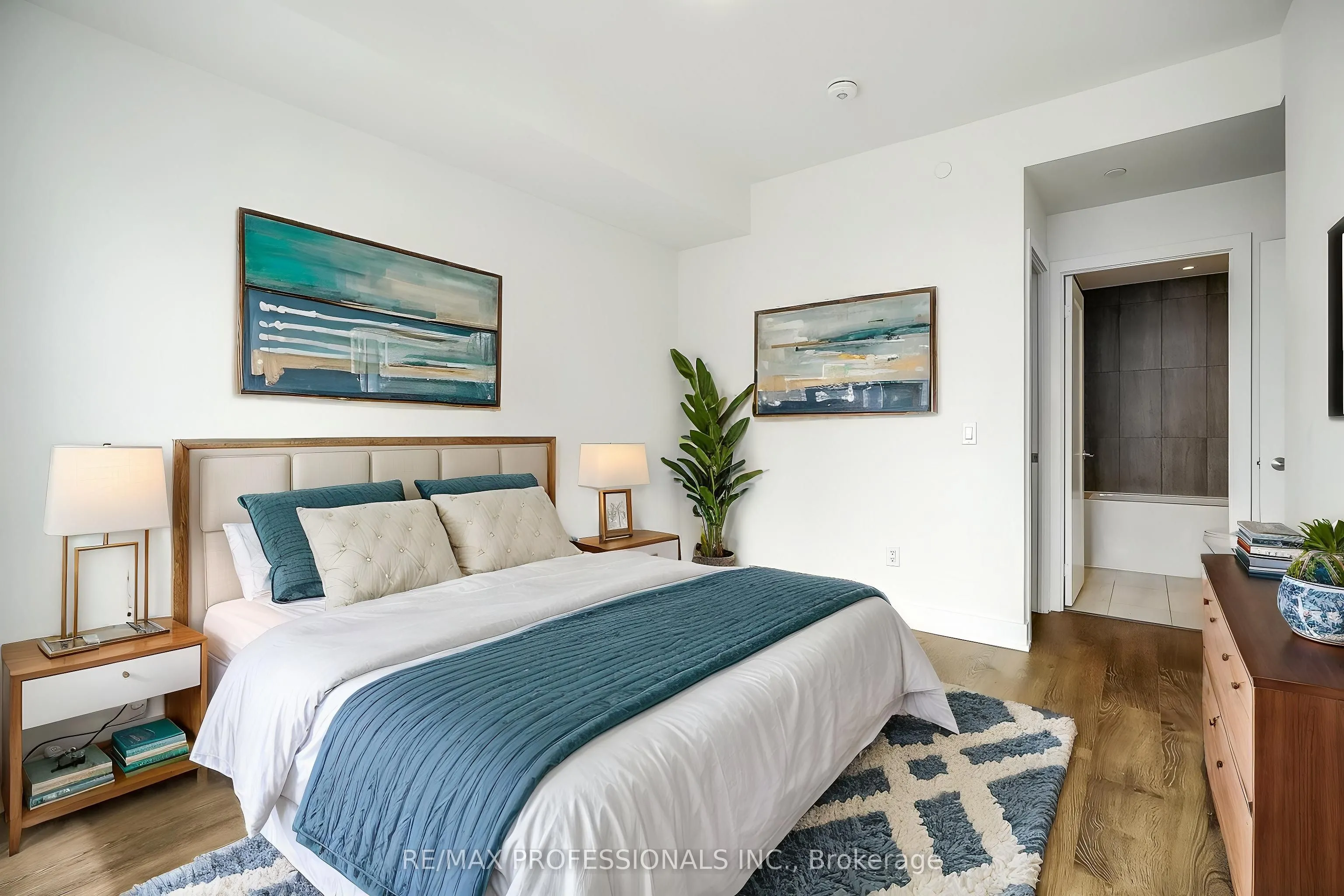5 Mabelle Avenue, #4332