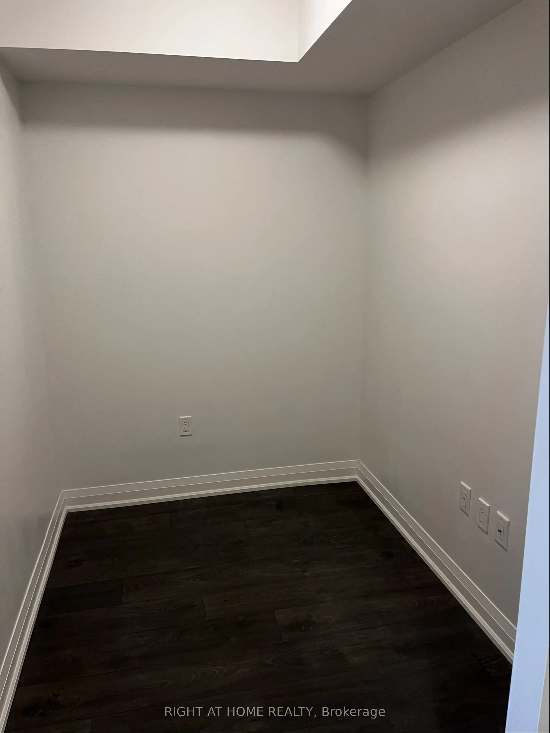 10 Gibbs Road, #415