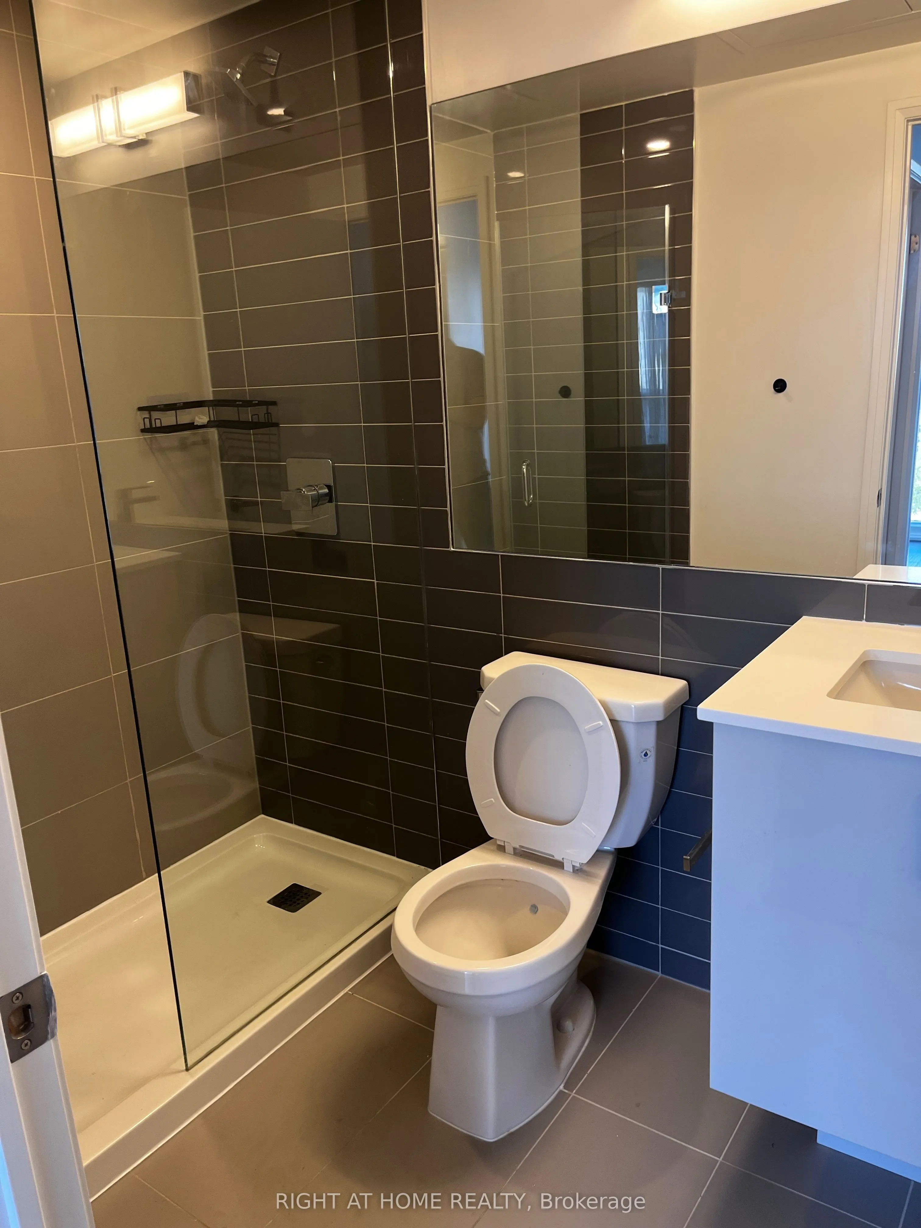 10 Gibbs Road, #415