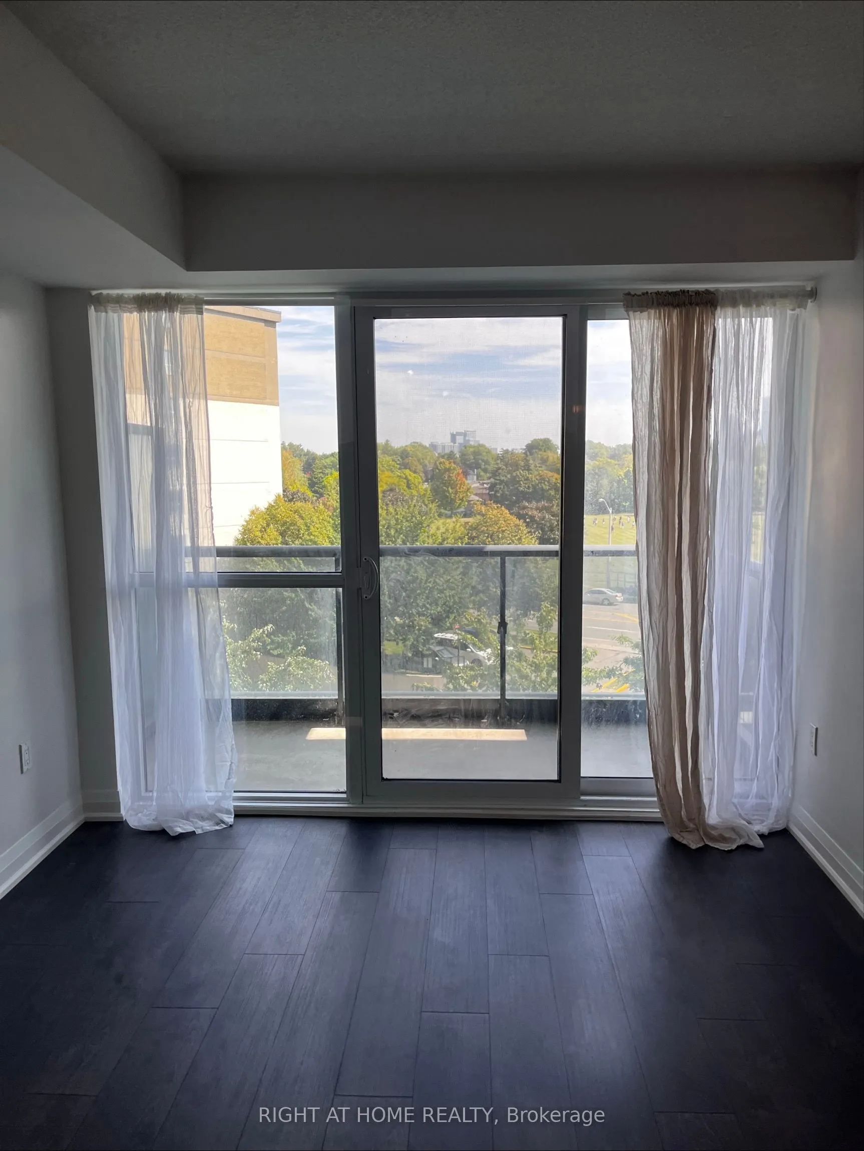 10 Gibbs Road, #415