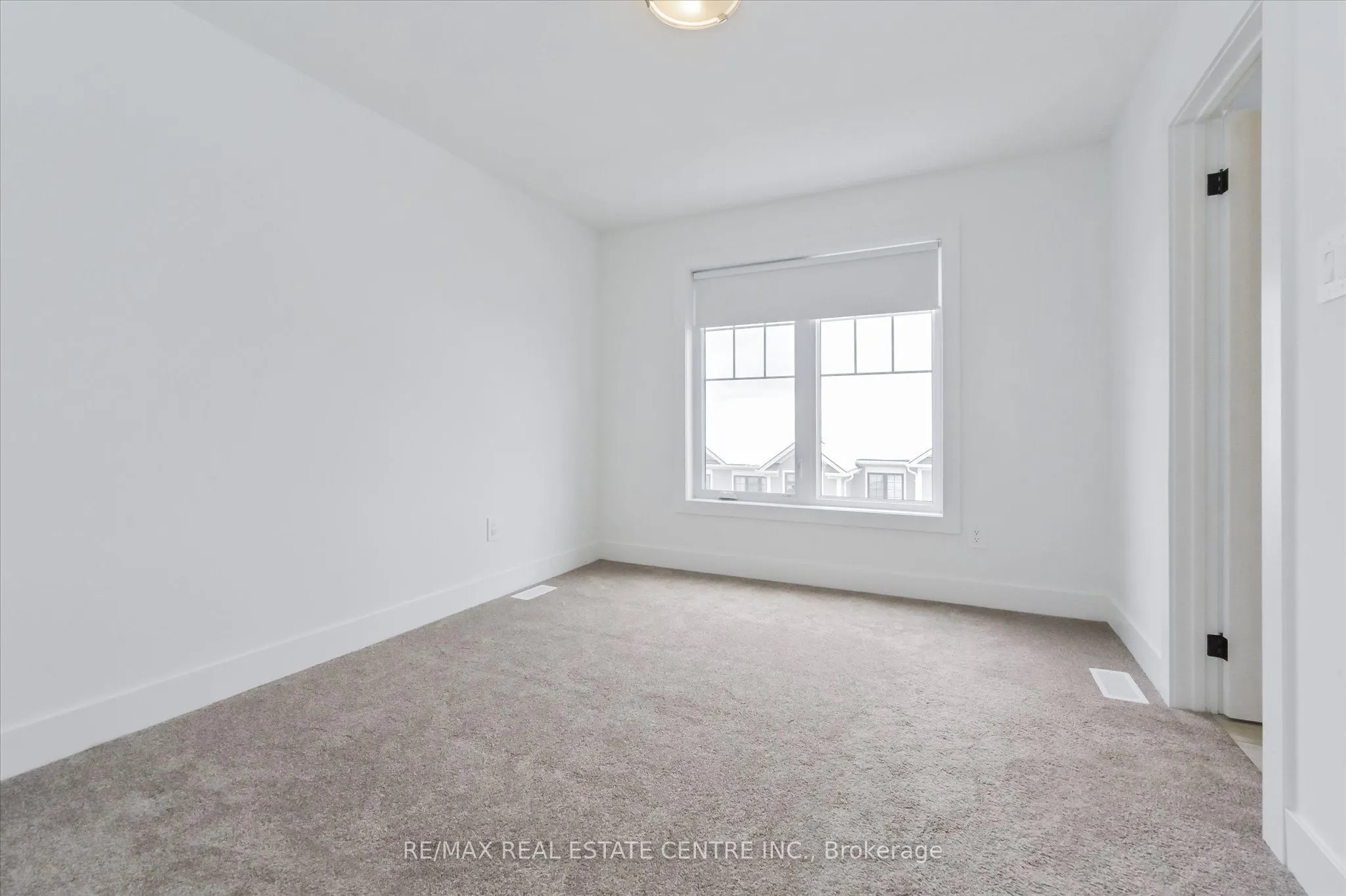 690 Broadway Avenue, #3